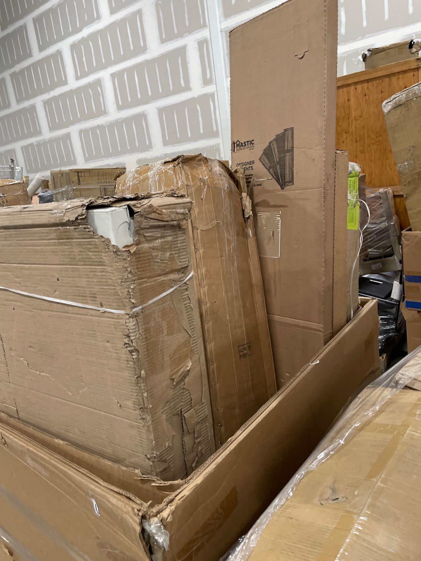 Two Pallets - Image 16 of 17