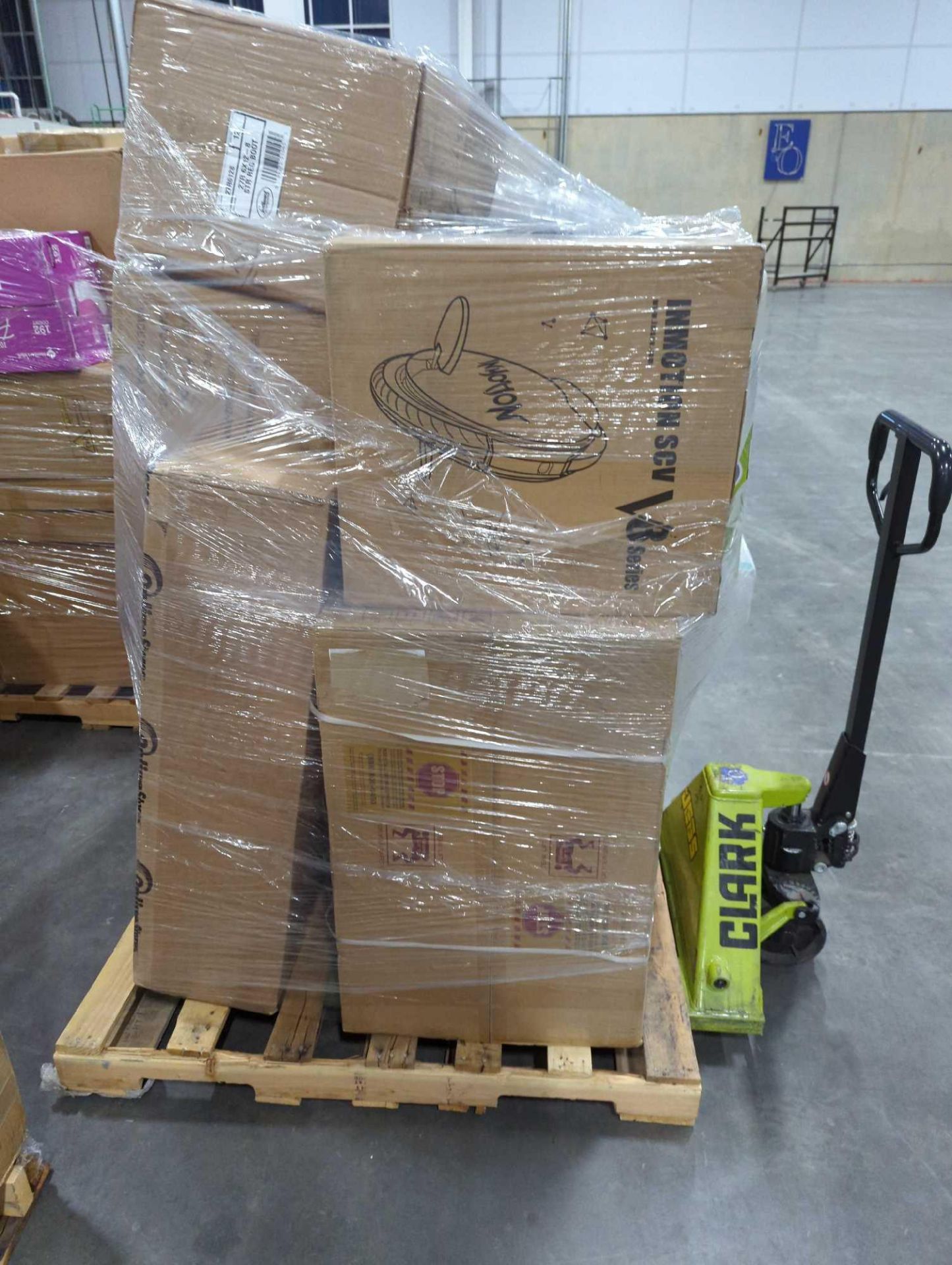 Two Pallets - Image 9 of 14