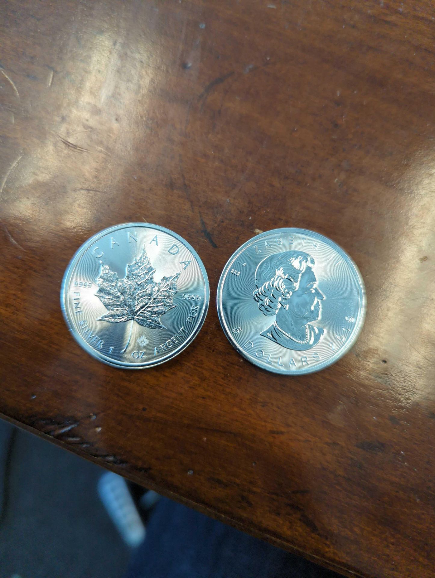 2 Canada Maple Leaf Silver Coins - Image 2 of 2