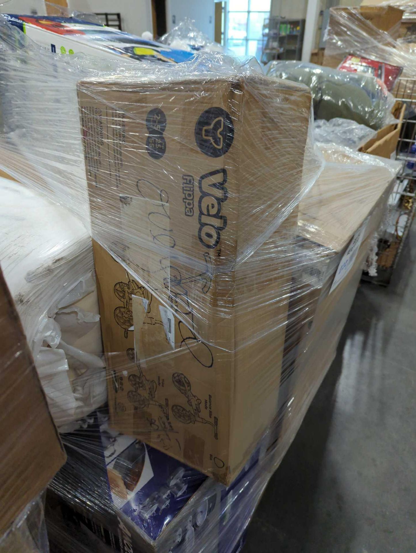 Two Pallets - Image 15 of 16