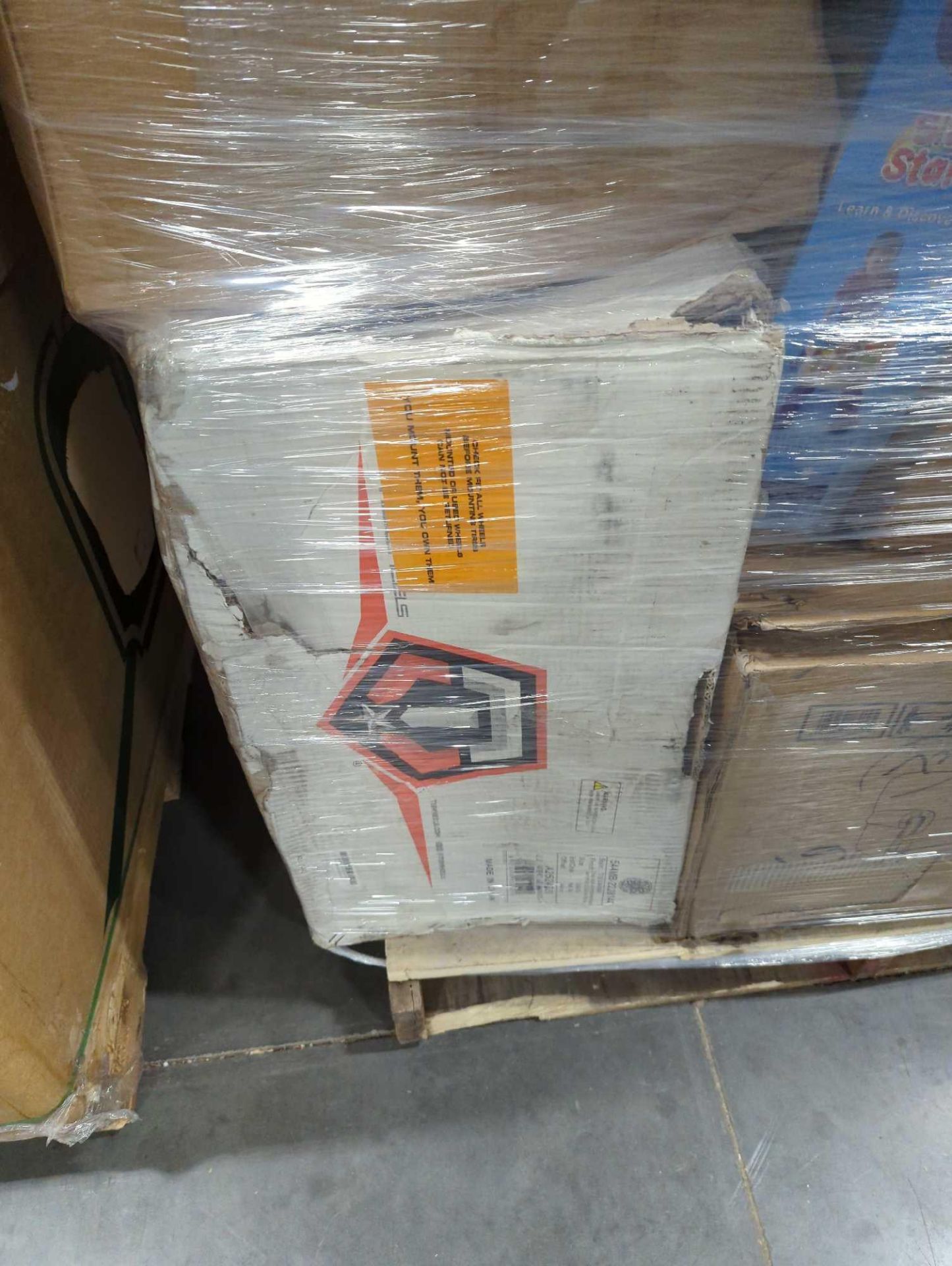 Two Pallets - Image 11 of 12