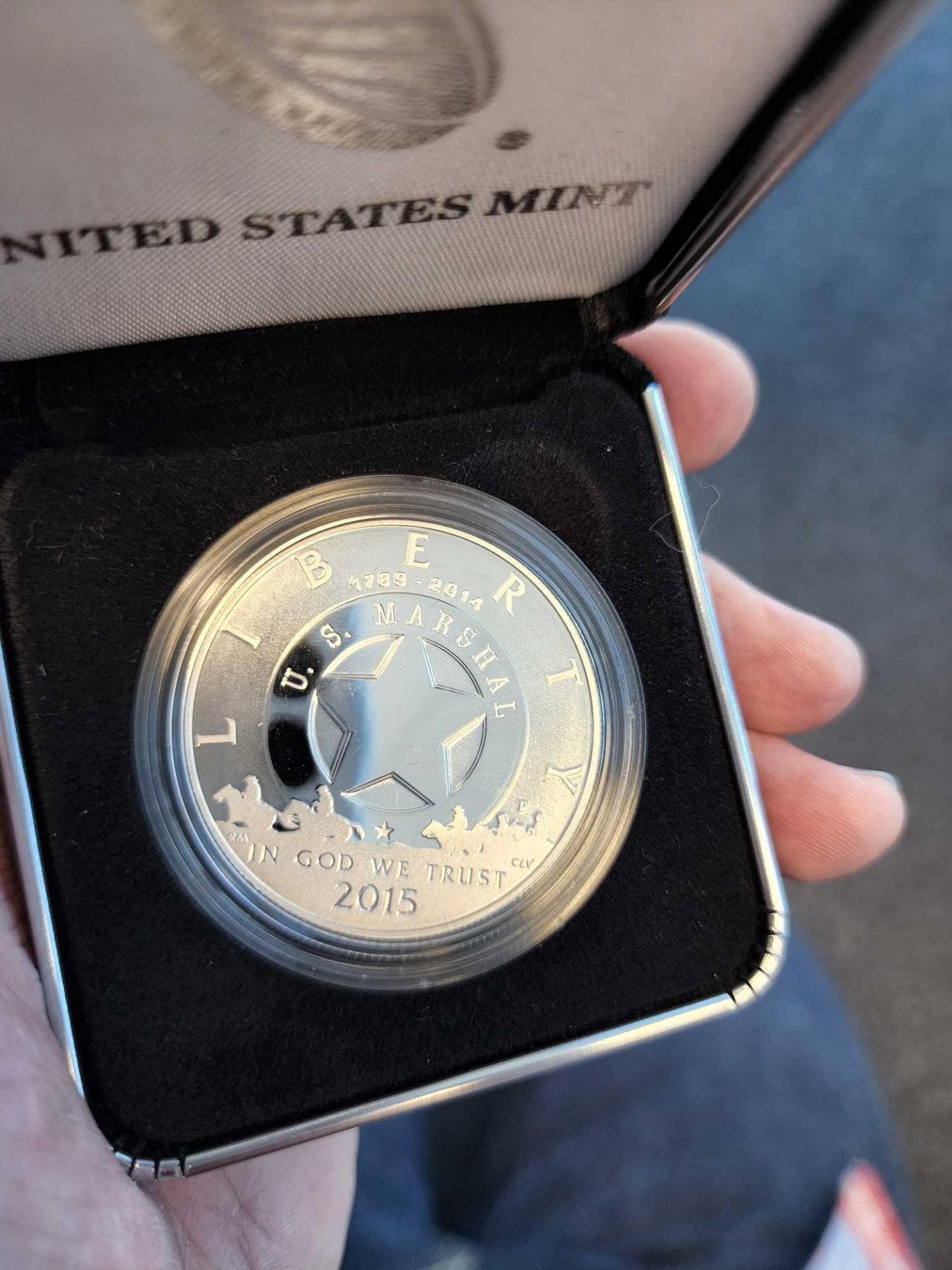 2015 US Marshals Mint Silver Coin - Image 4 of 5