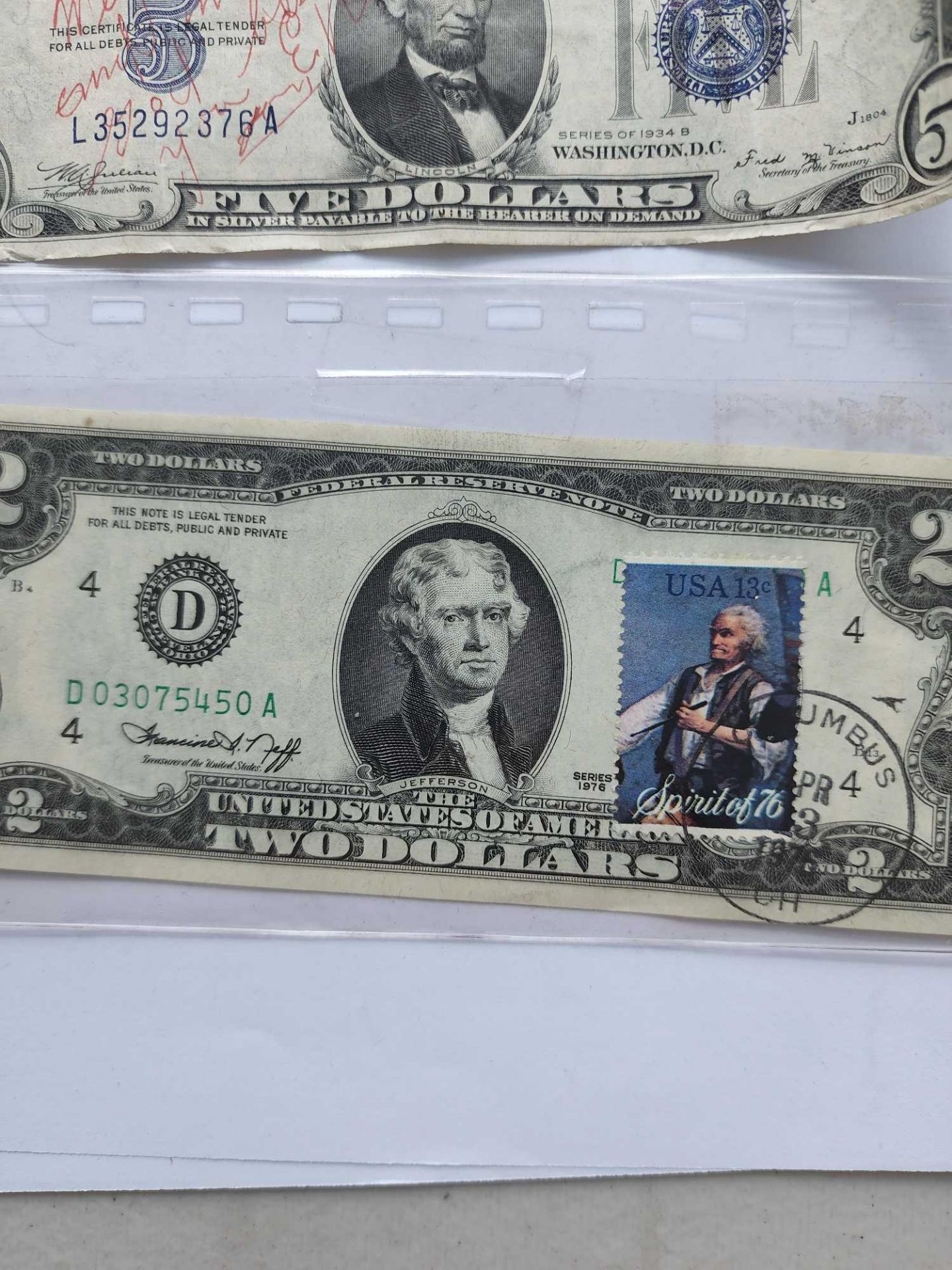 2 dollar with stamp and 1934 5 dollar bill - Image 3 of 4