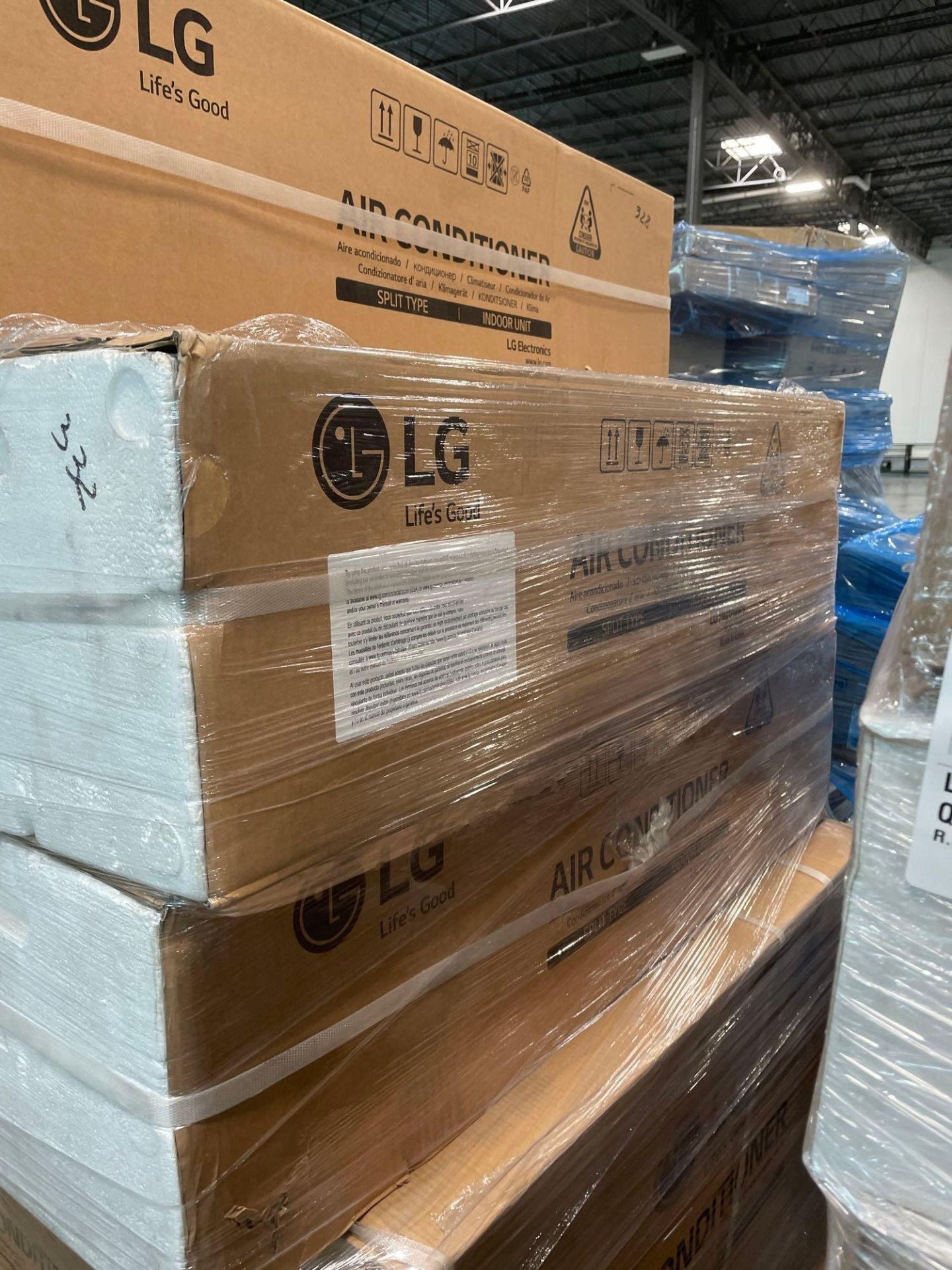 pallet of LG air conditioner units two different models - Image 5 of 5