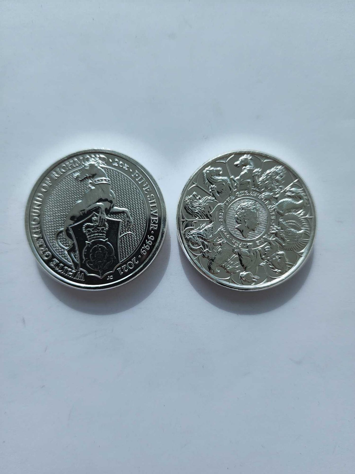 The Queens Beasts and Greyhound 2 coin set (4 oz total)