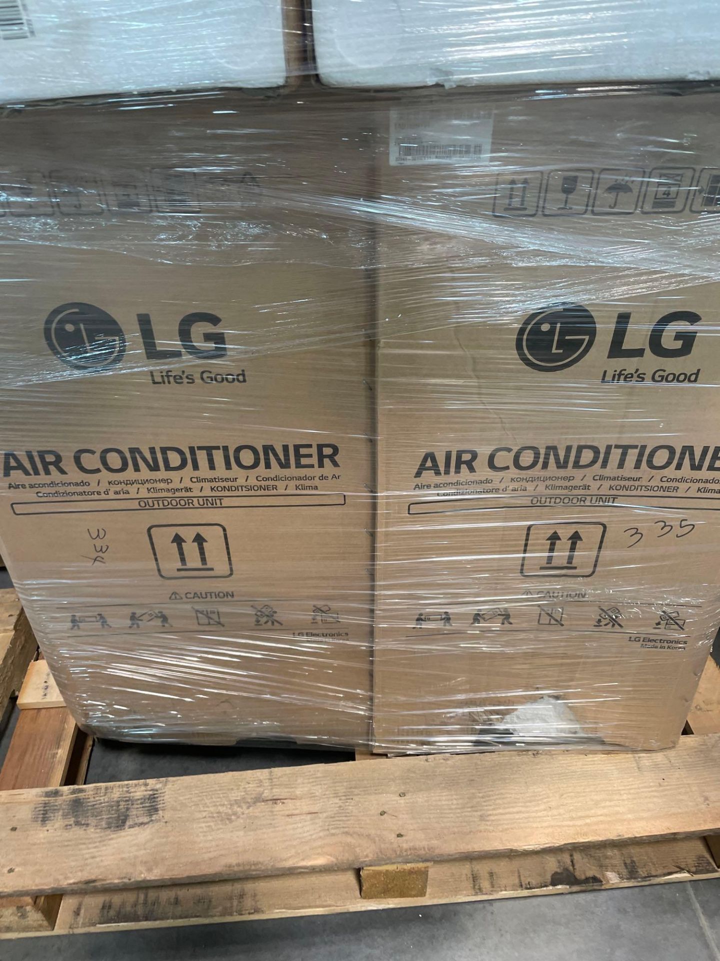 pallet of LG air conditioner units two different models - Image 2 of 5