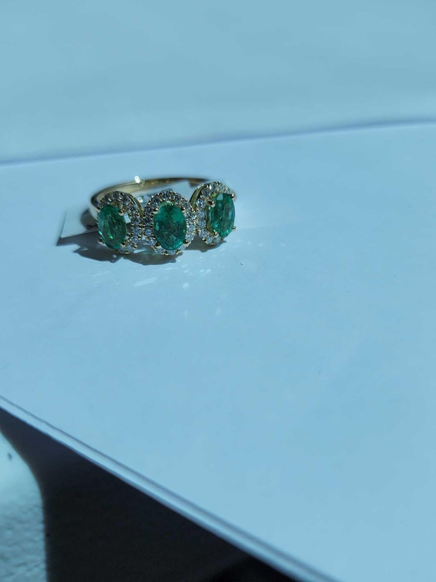Lady's Emerald & Diamond Ring 14kt Yellow Gold - Image 2 of 6