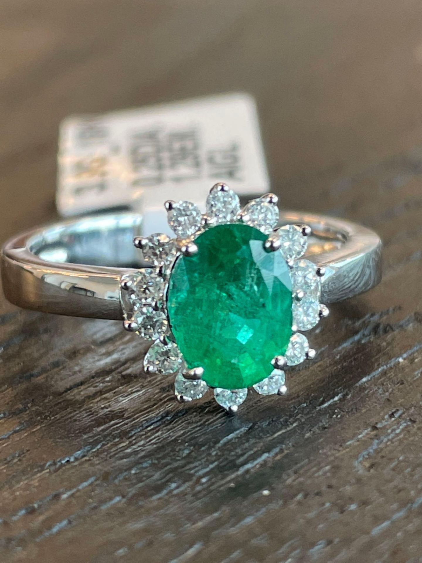 Emerald & Diamond Ring 1.29 ct Emerald/.25 Dimaond - Image 3 of 6