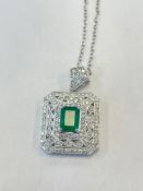 18KT White Gold Emerald & Diamond pendant with Chain Diamonds 1.69ct / stones 2.85 ct