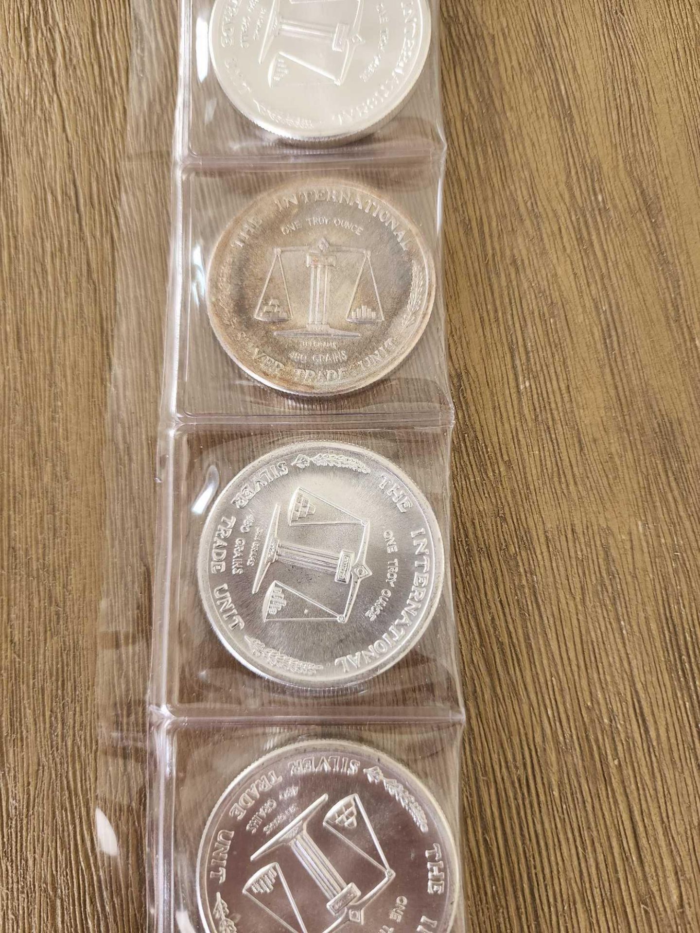5 World Trade International Silver Vintage Silver Coins 1 oz Coins - Image 3 of 6