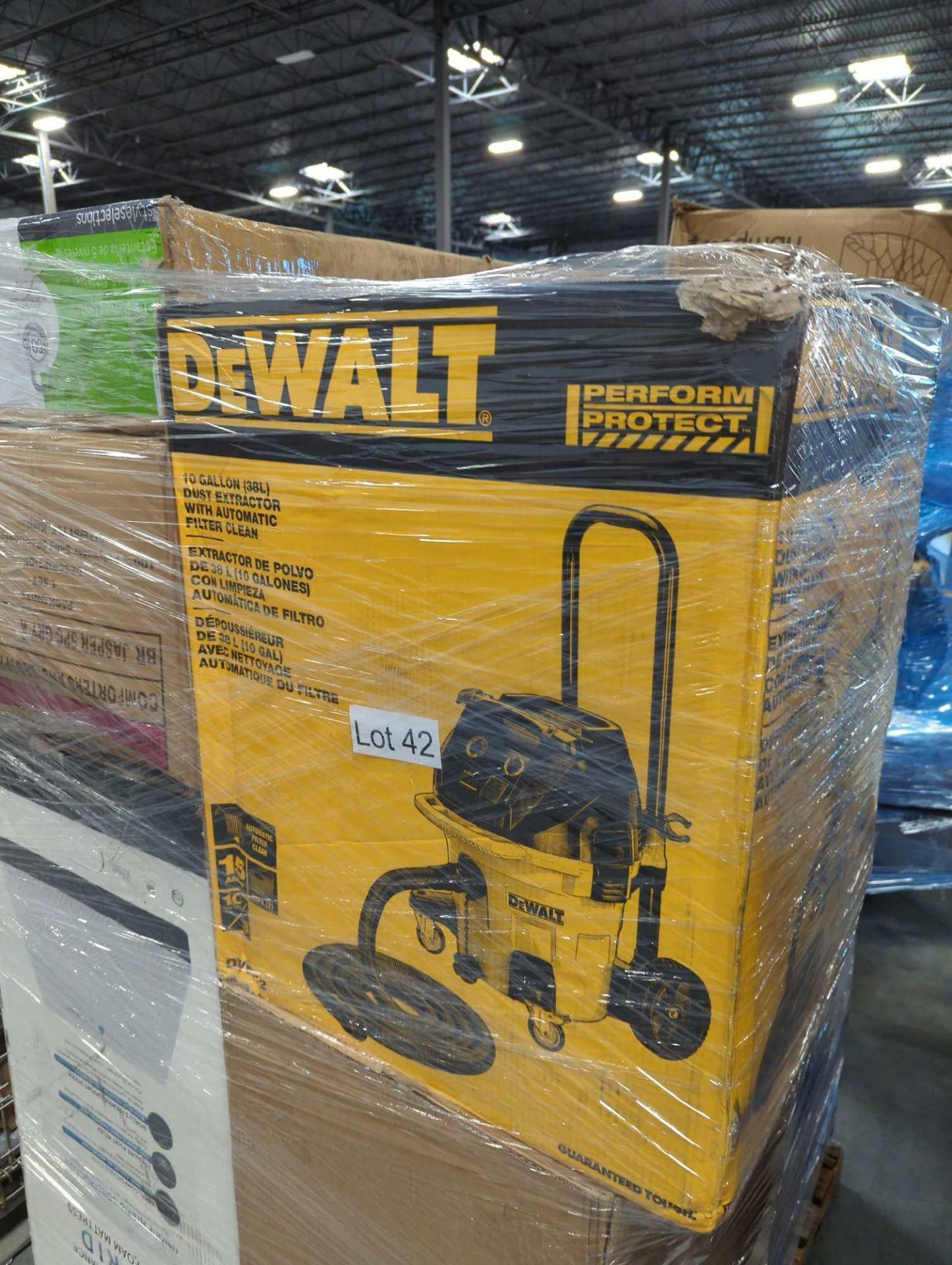 pool/DeWalt dust extractor/generator - Image 5 of 10