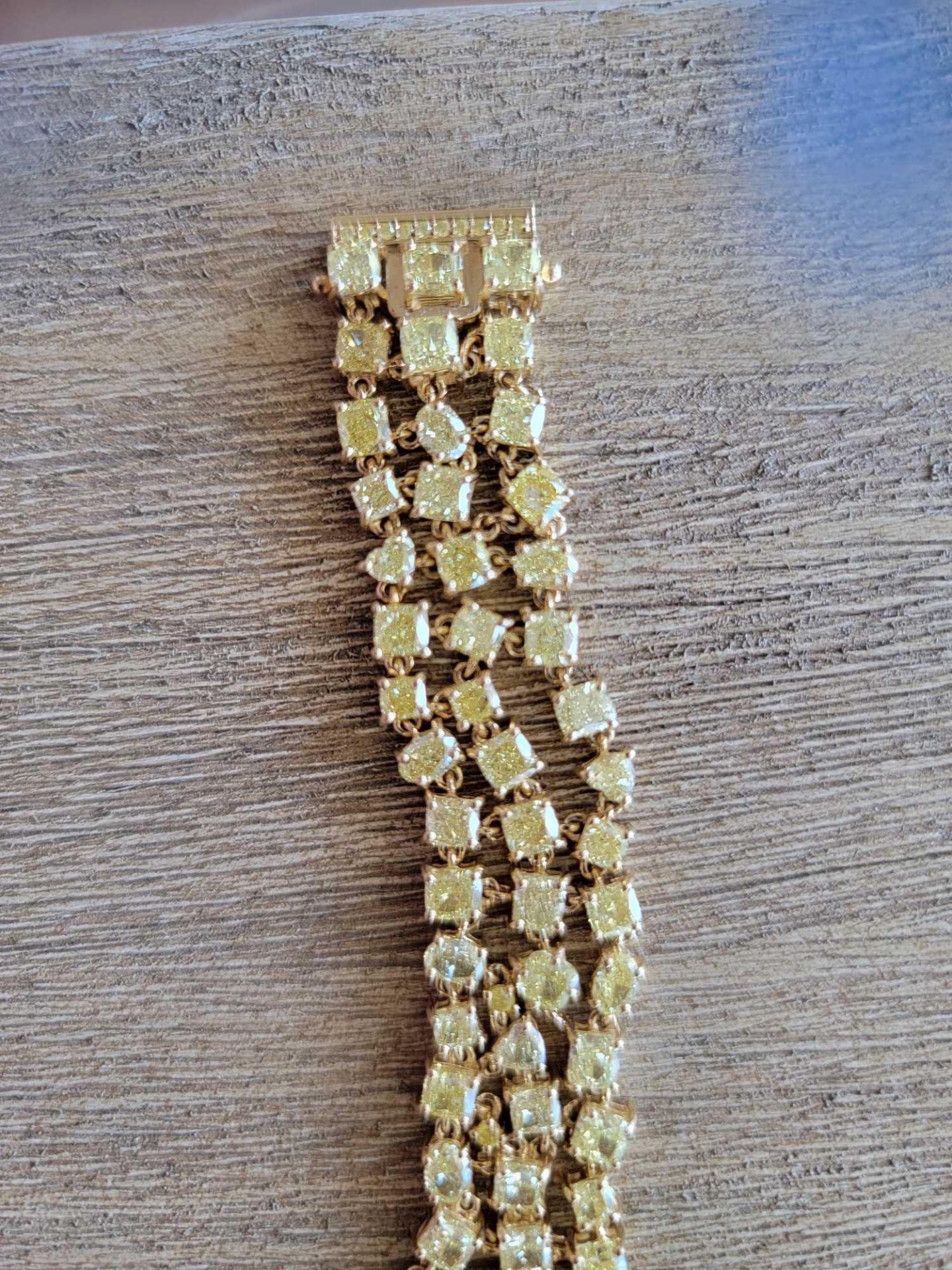 18KT Gold, 30 Carat Intense (canary) yellow diamond bracelet - Image 12 of 21
