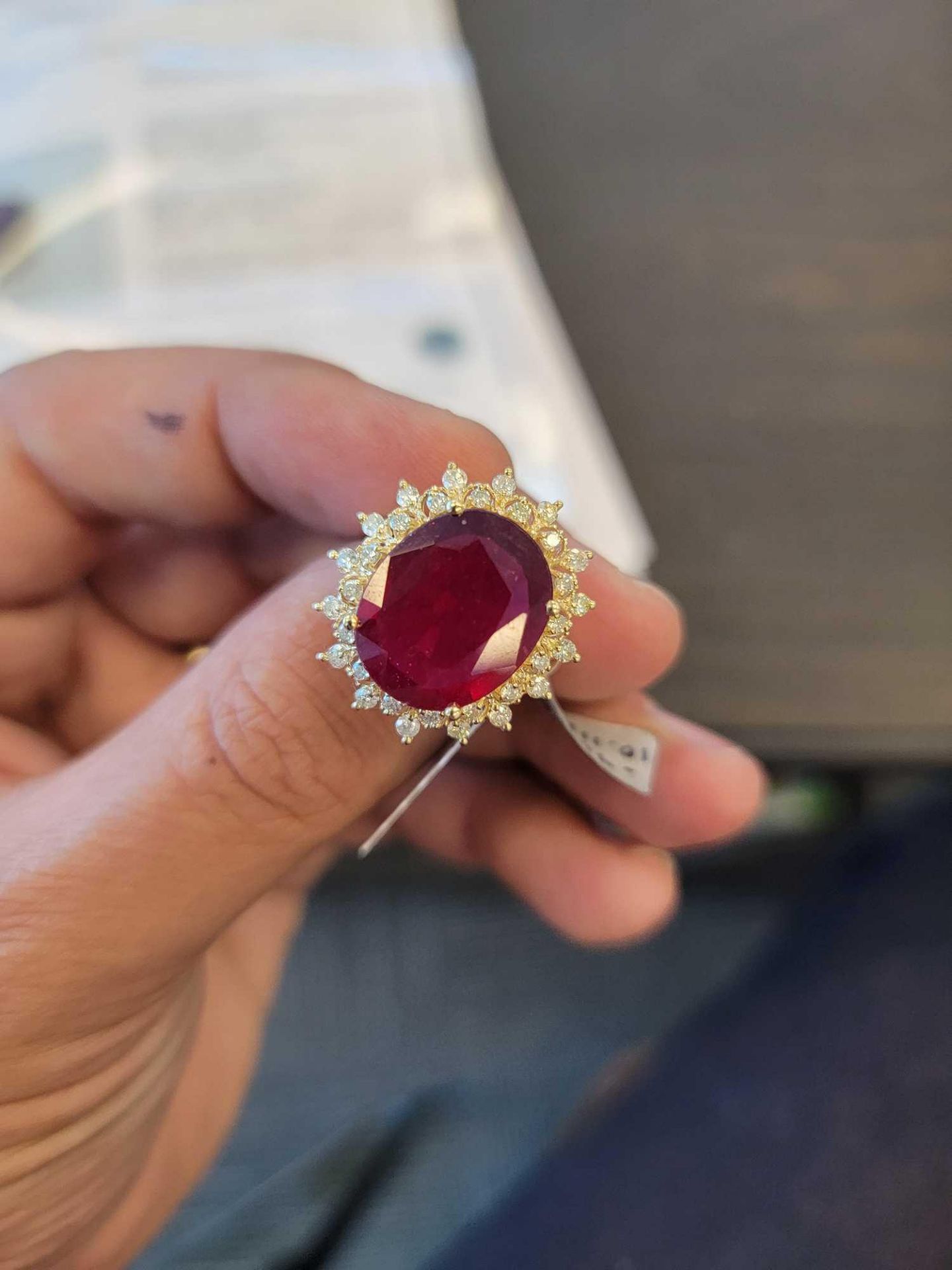 14 KT Yellow gold Diamond and Ruby Ring - Image 6 of 7