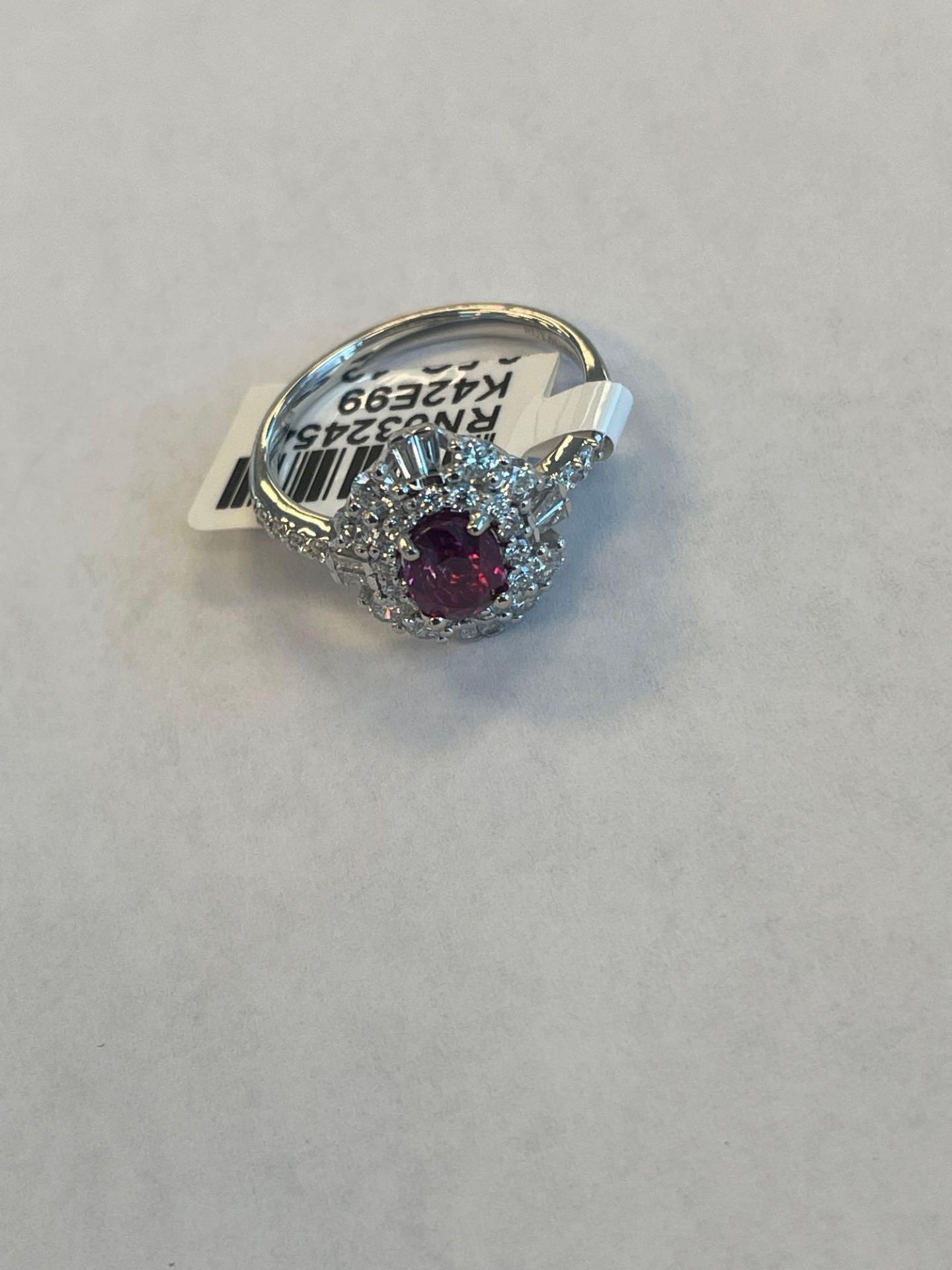 18K White Gold Ruby Corundum Diamond Ring - Image 7 of 9