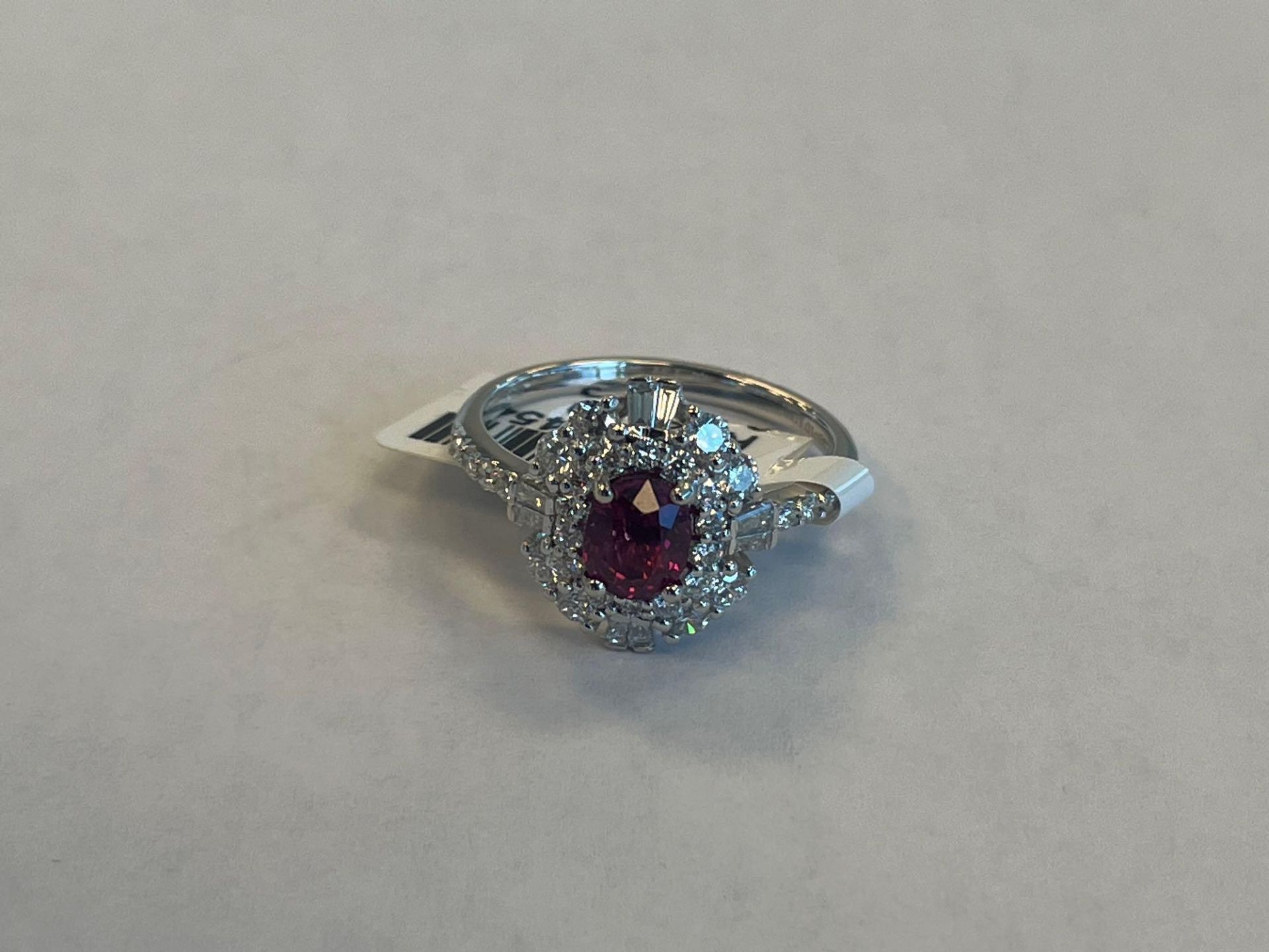 18K White Gold Ruby Corundum Diamond Ring - Image 6 of 9