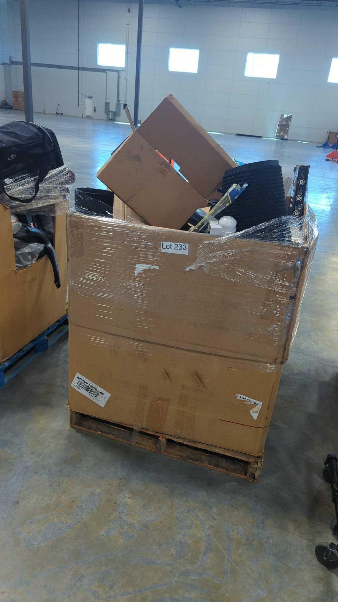 pallet of industrial automotive and home goods - Image 10 of 10