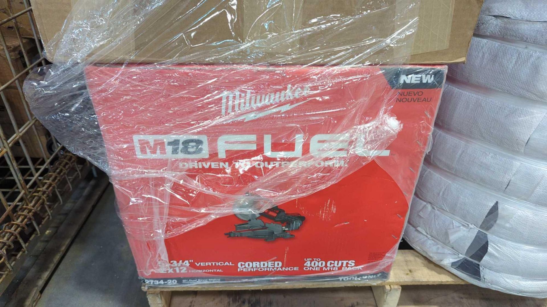 Milwaukee 10" Dual Bevel Sliding compound saw - Image 2 of 7