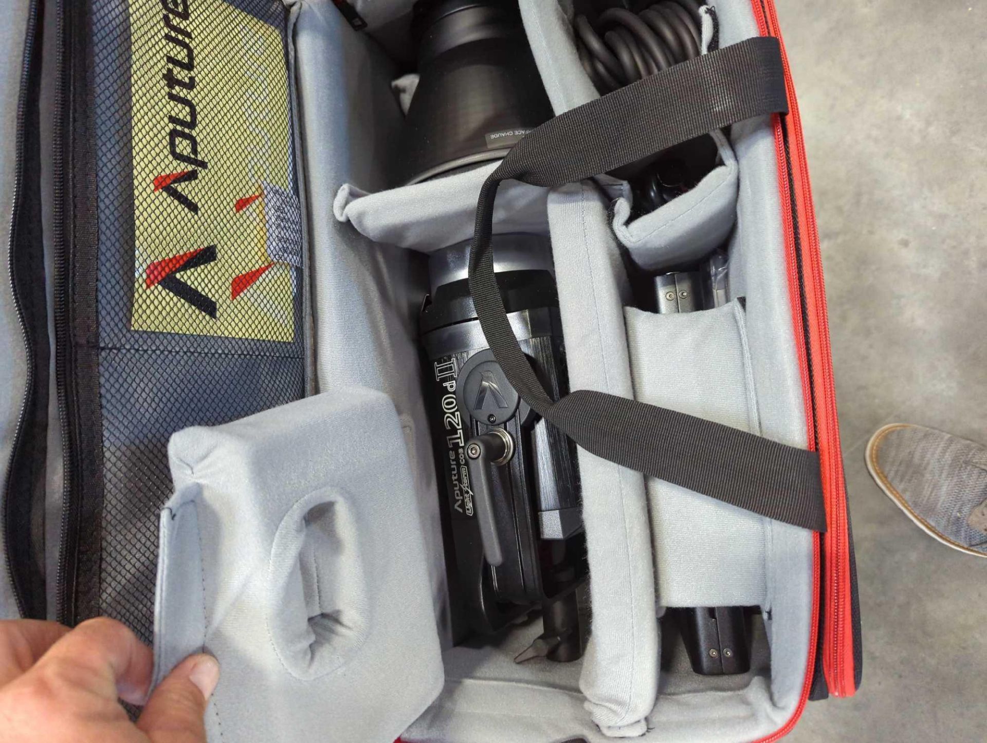 Aputure LED kit/tankless water heater/zip line kit/more - Image 18 of 29