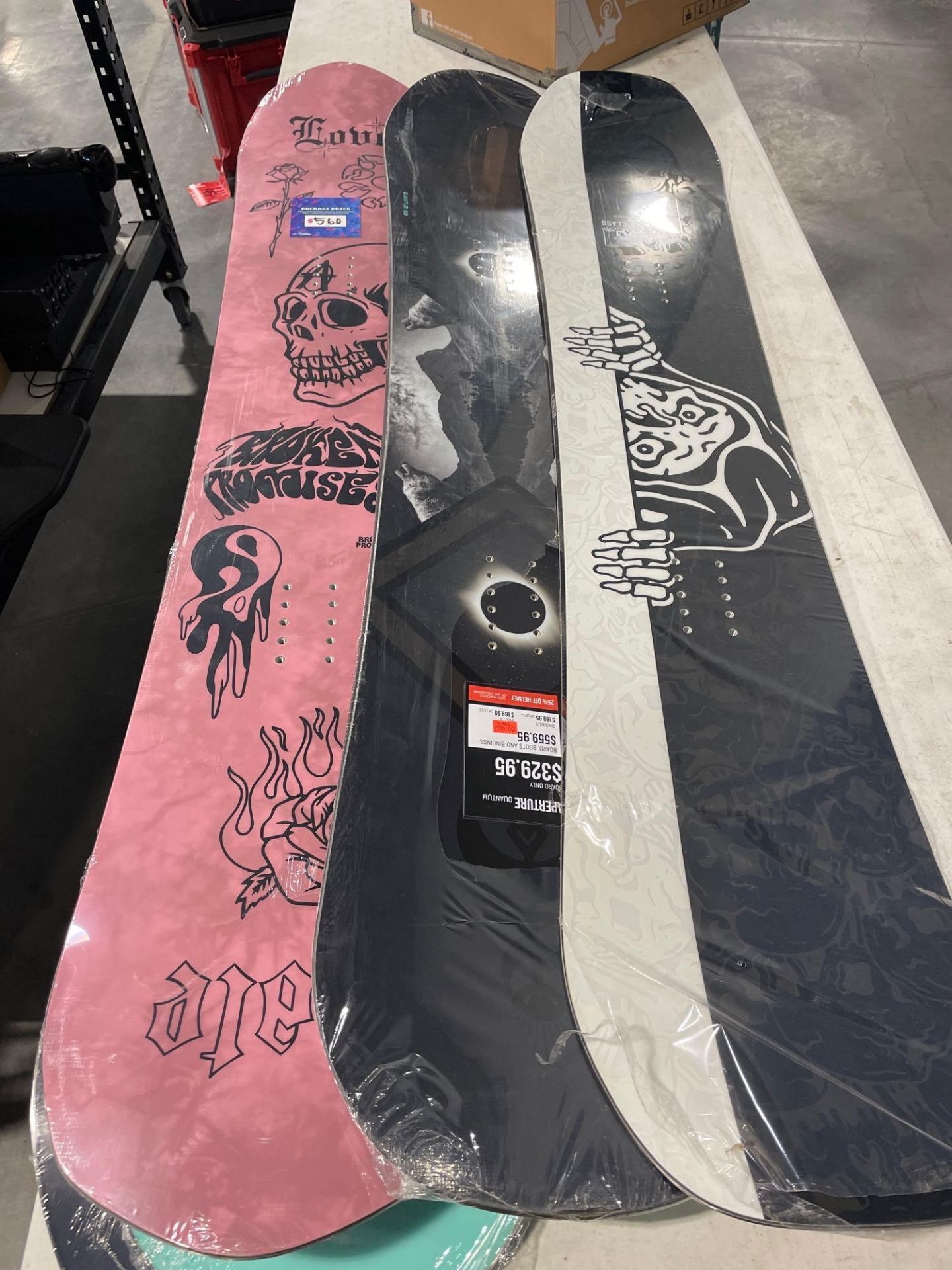 snowboards - Image 3 of 4