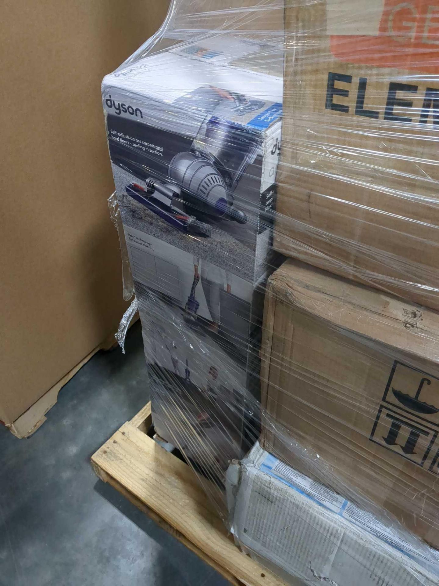 pallet of keter products Intex pool generator Toshiba dehumidifier gaming desk and more - Image 9 of 10