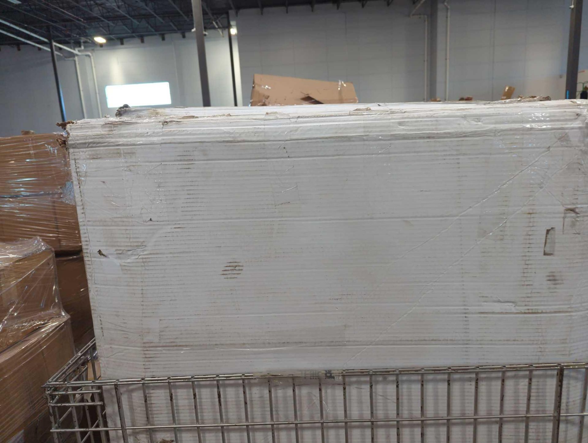 pallet of keter deck boxes - Image 3 of 4
