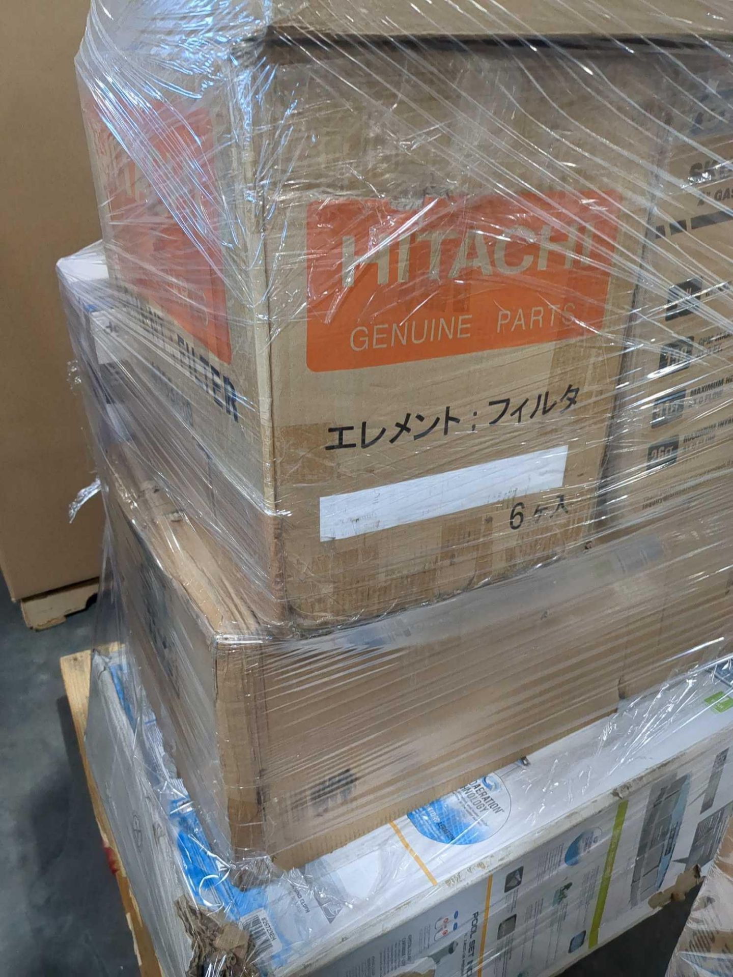 pallet of keter products Intex pool generator Toshiba dehumidifier gaming desk and more - Image 8 of 10