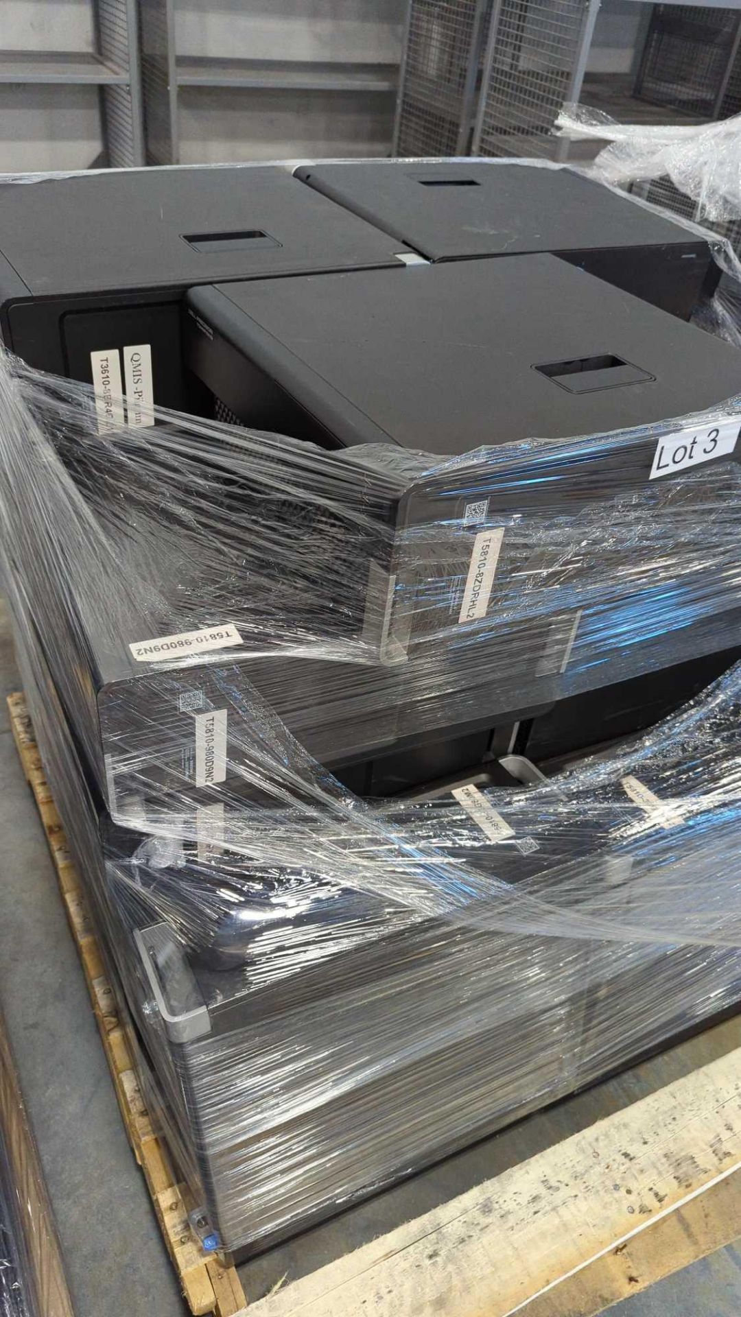 Pallet of Dell precision 5810 with Intel xeon processor) missing HD - Image 2 of 5