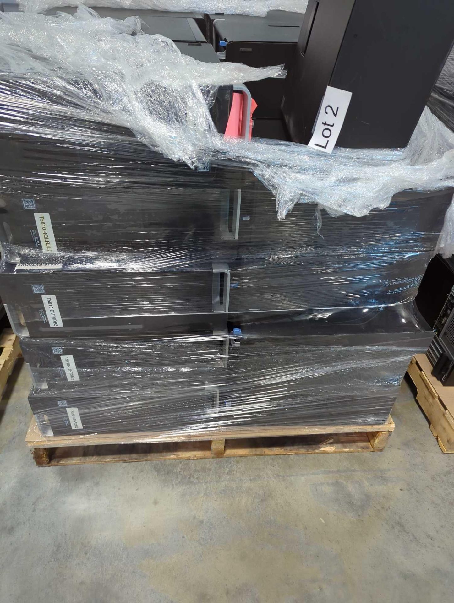 Pallet of Dell precision 5810 with Intel xeon processor) missing Hard drives - Image 8 of 8