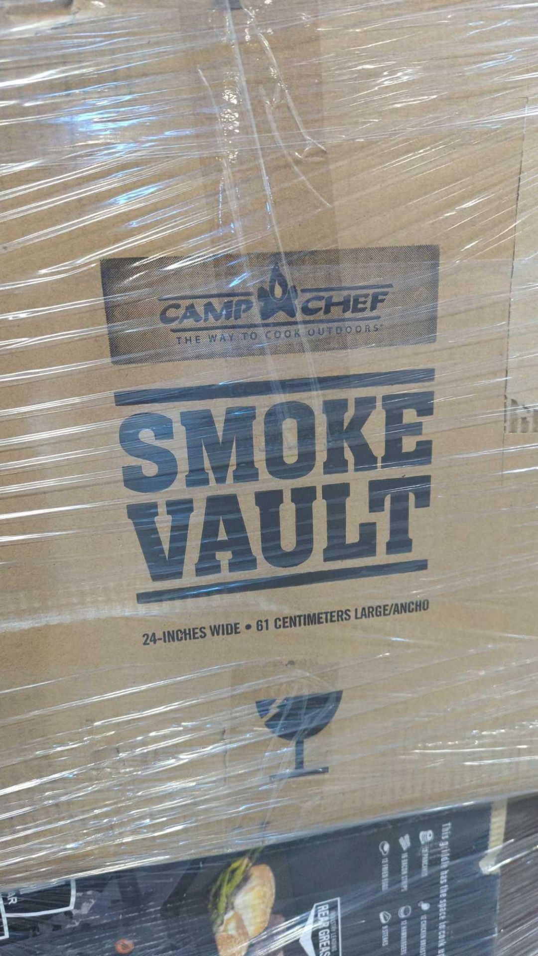 Blackstone griddle/keter urban/camp chef smoke vault - Image 3 of 8