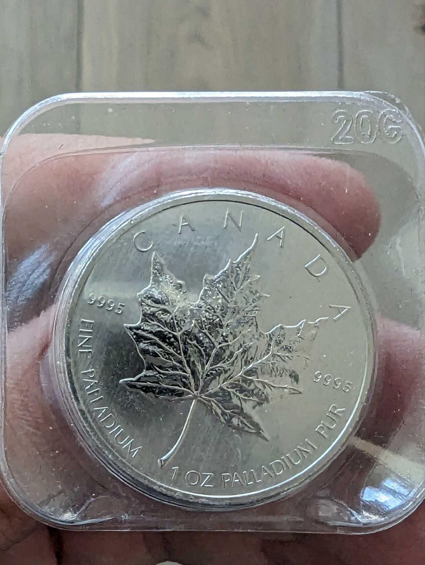 1 oz Palladium Canadian Maple Leaf - Image 2 of 6