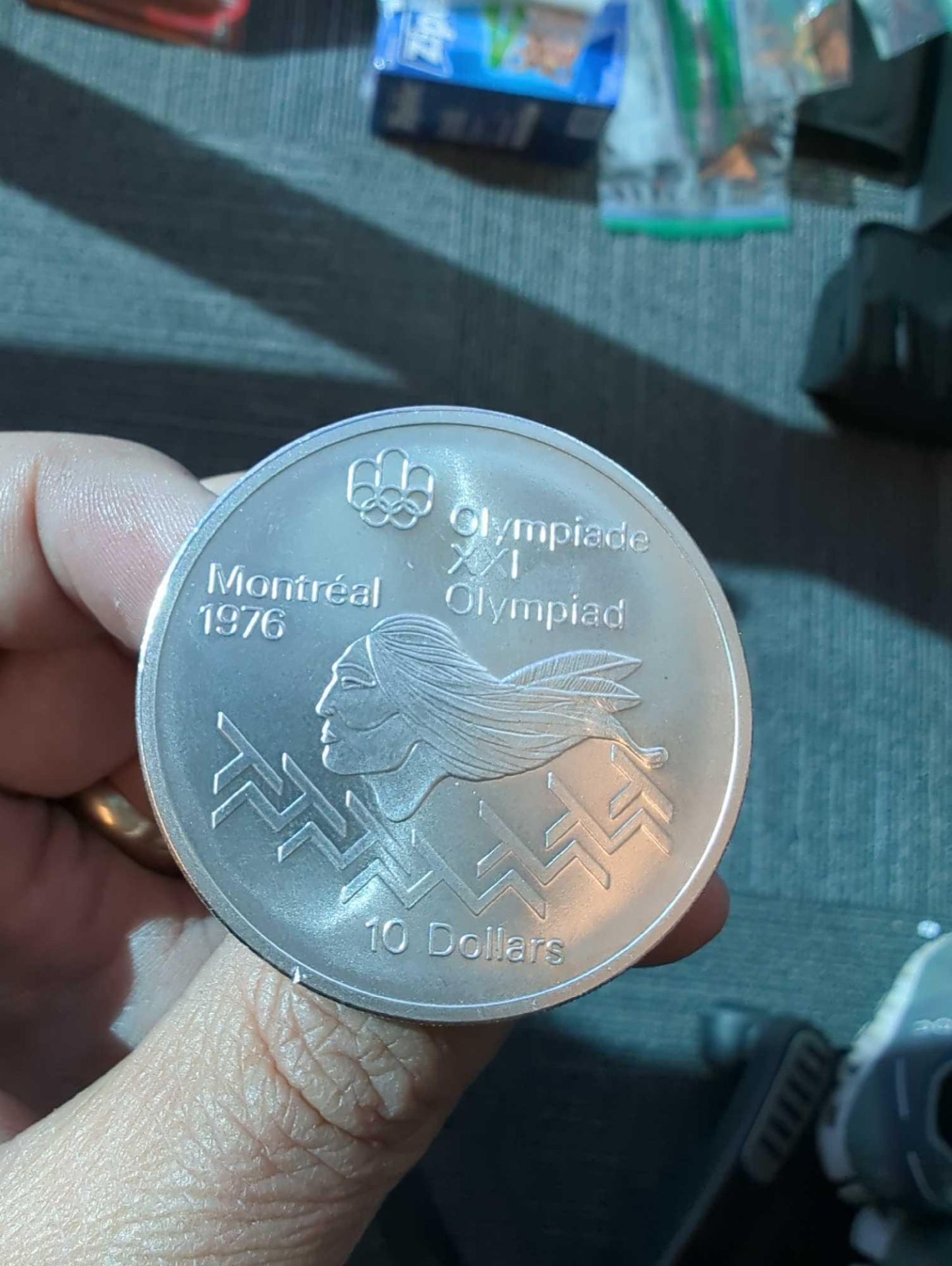 1975 Canada Queen Elizabeth Olympics Silver 10 Dollar Coin - Image 2 of 4
