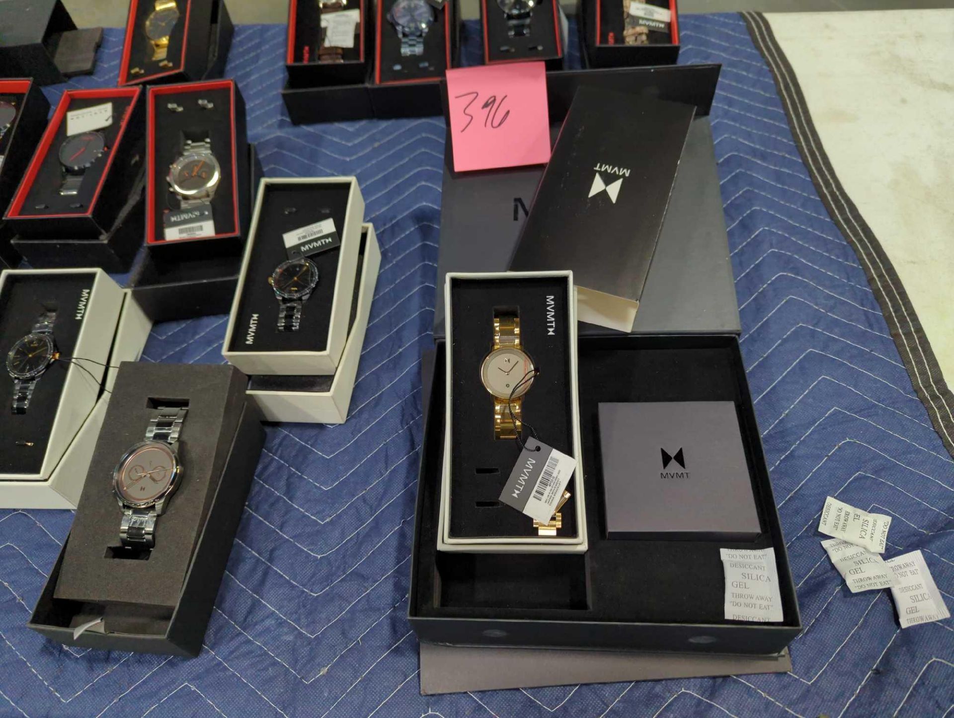 22 MVMT watches - Image 7 of 8