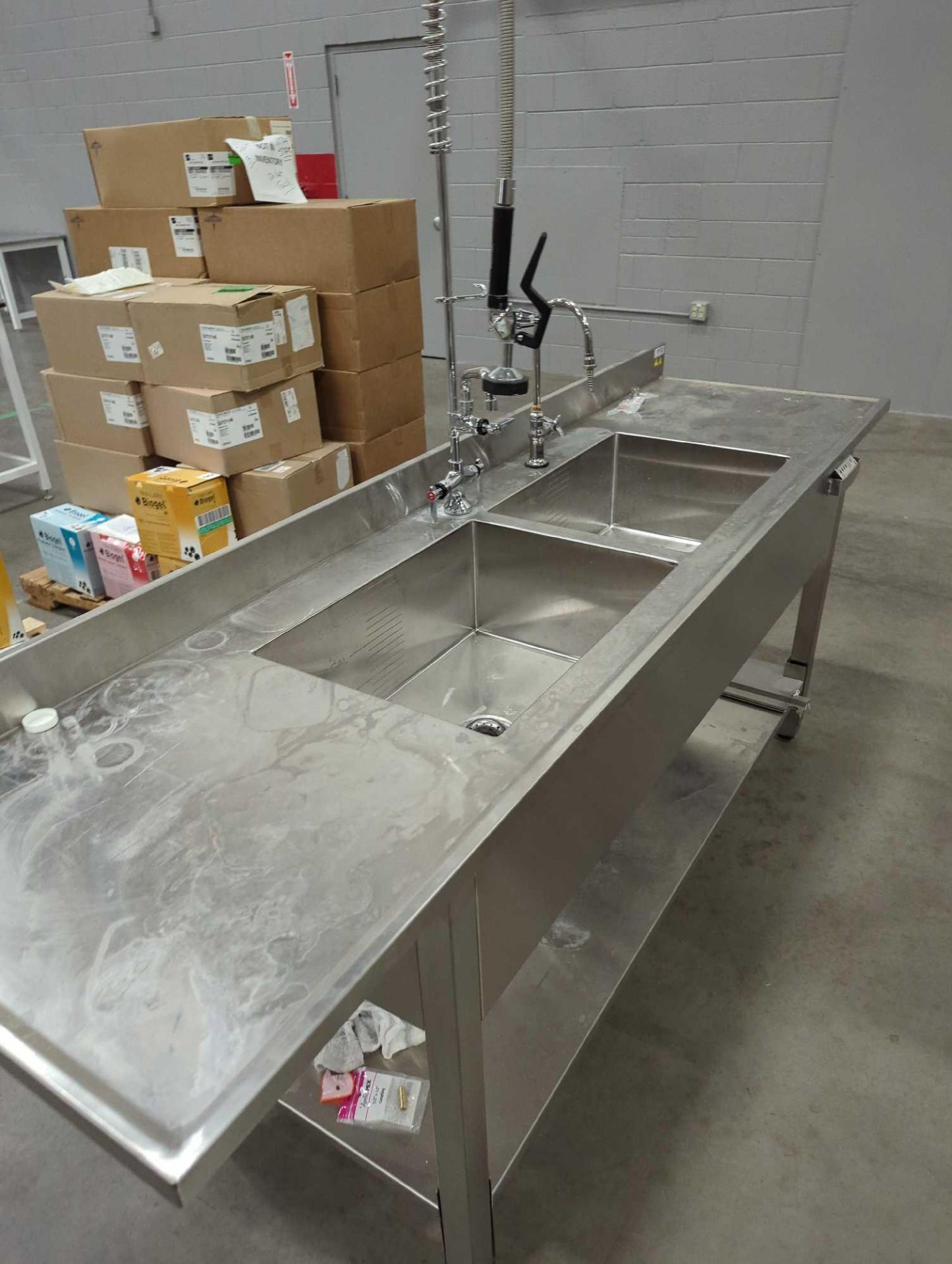 Hydraulic Stainless Wash Sink - Image 2 of 7