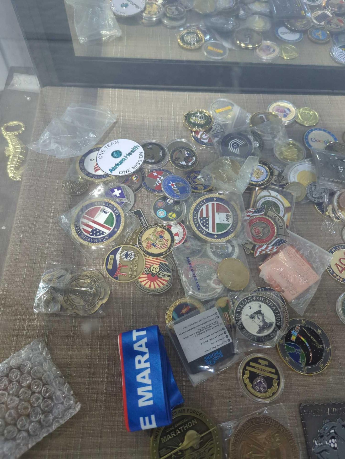miscellaneous challenge coins and commemorative coins - Image 3 of 6