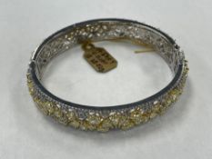 17.57 CT Yellow 18k White Gold, 4.12 CTW Bangle