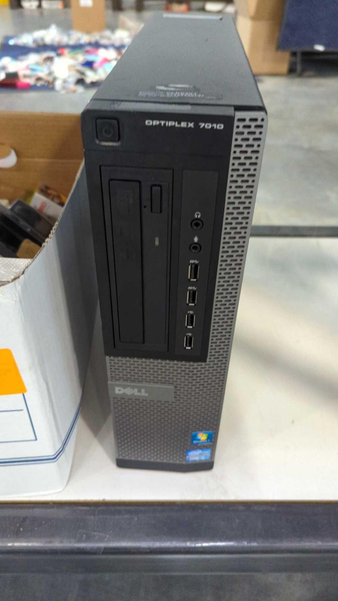 Rolling Rack: Dell Optiplex 710 i5-3470 8GB Ram 250 GB HDD and accessories - Image 8 of 8