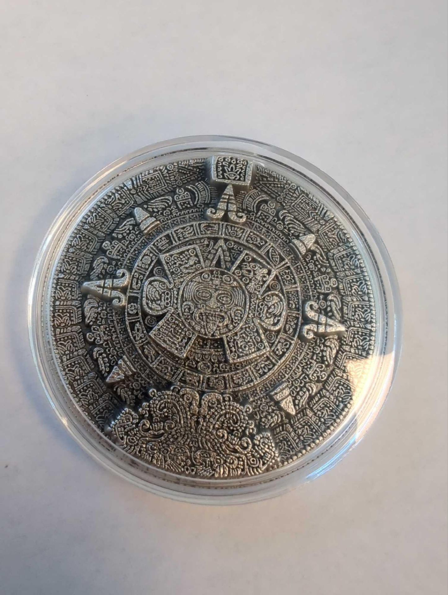 2022 South Korea 2-oz Silver Aztec Sun Stone High Relief Stacker Medal w/Antique Finish - Image 3 of 4