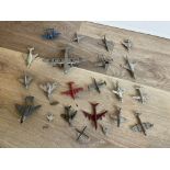 Quantity of assorted vintage aeroplanes