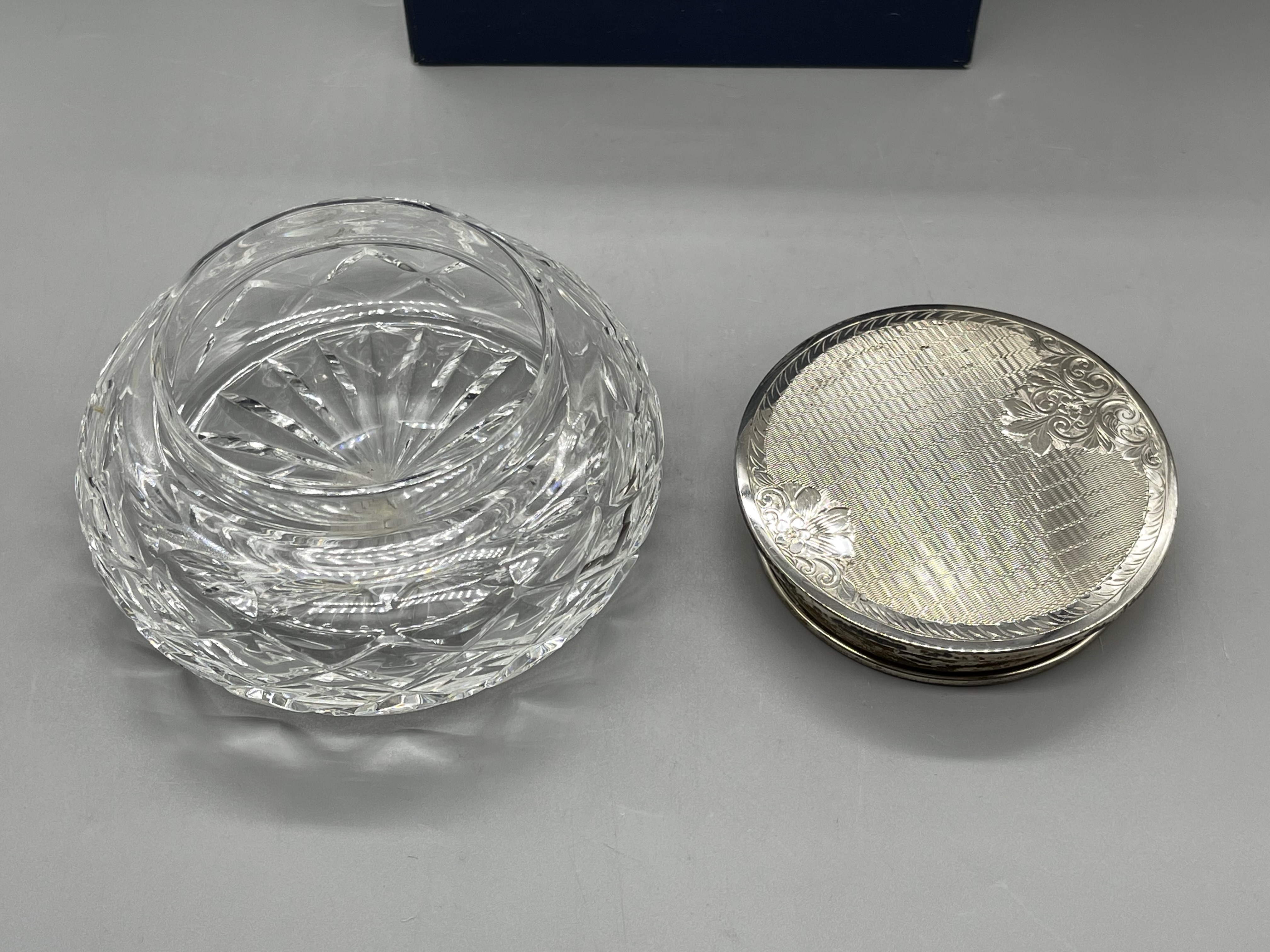 Hallmarked Broadway & Co Silver Top and Crystal Dr - Image 6 of 24