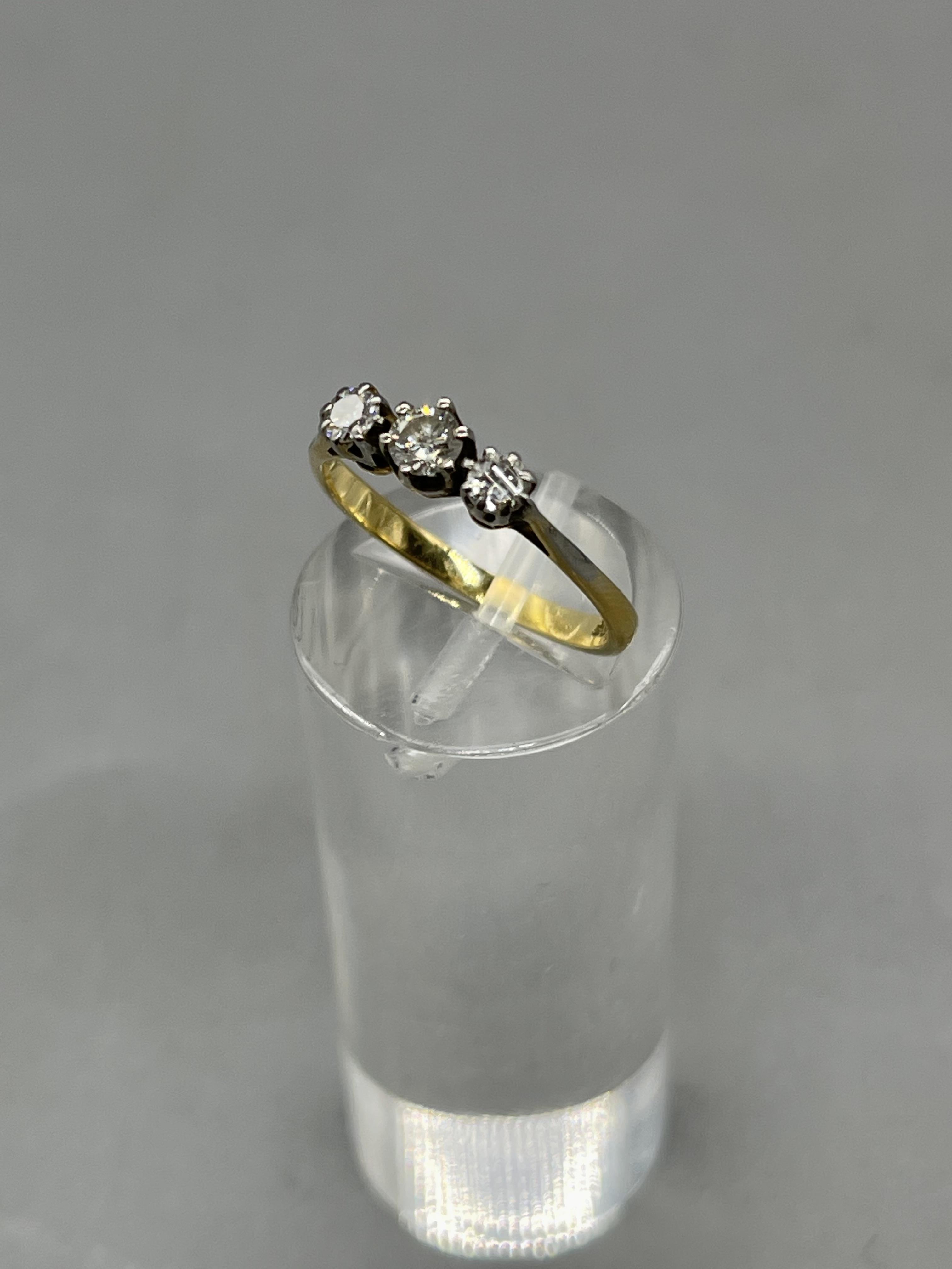 Three Stone Diamond Ring - Image 2 of 8