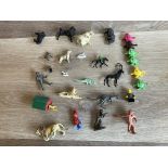 Quantity of assorted plastic figures