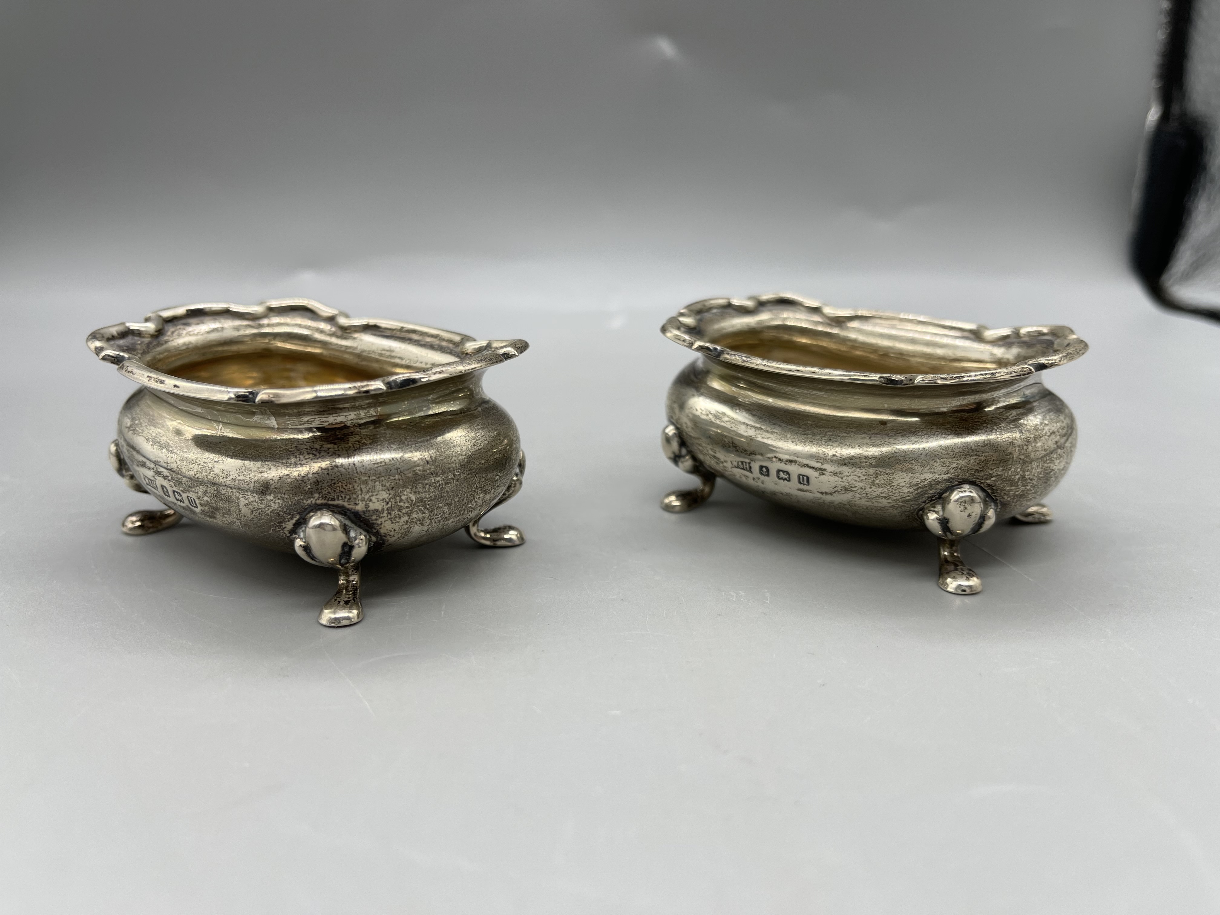 Pair of Solid Silver Hallmarked Mustard Pots. Tota - Image 3 of 7