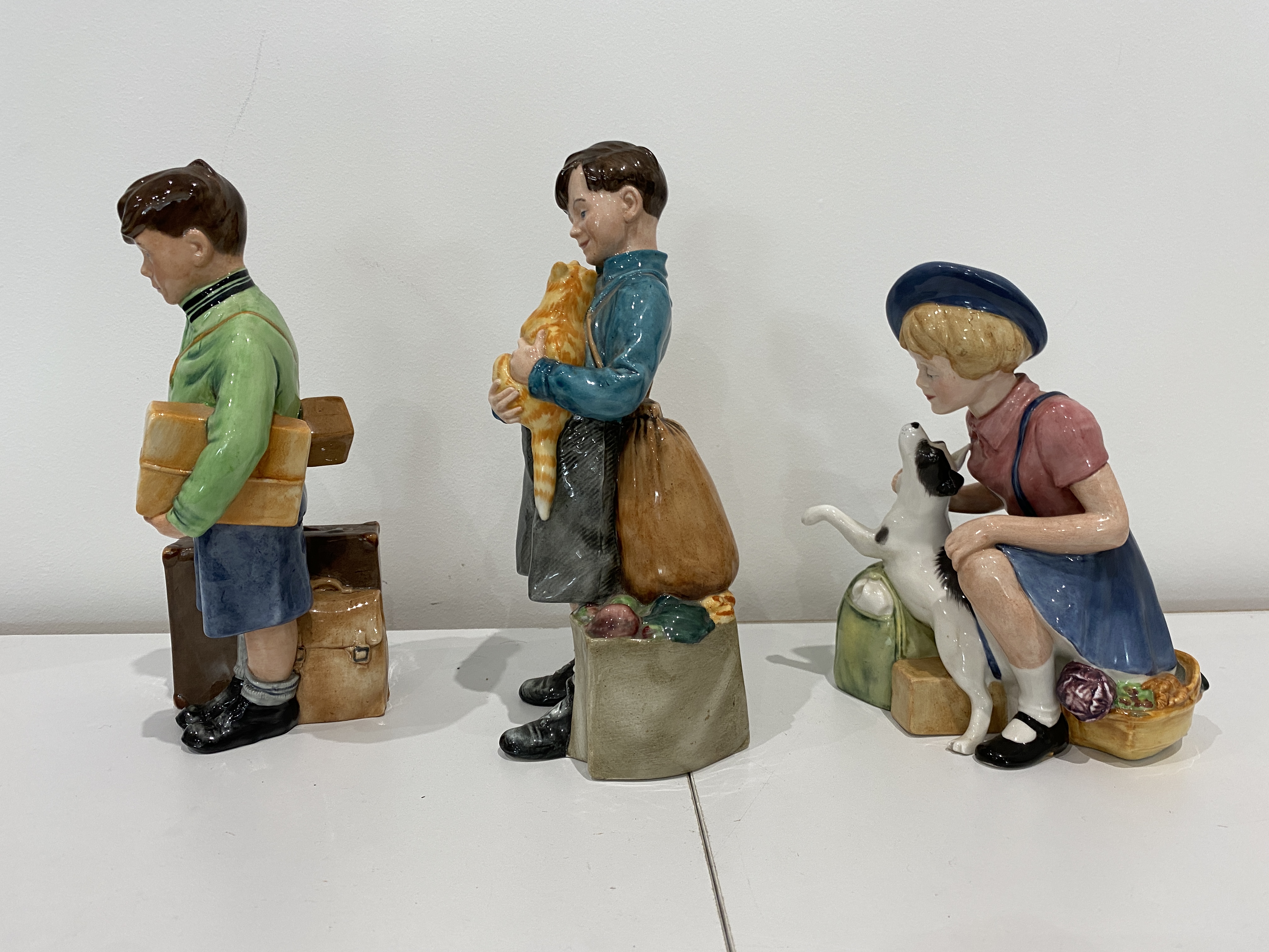 Royal Doulton - The Boy Evacuee, Welcome Home, The - Image 2 of 9