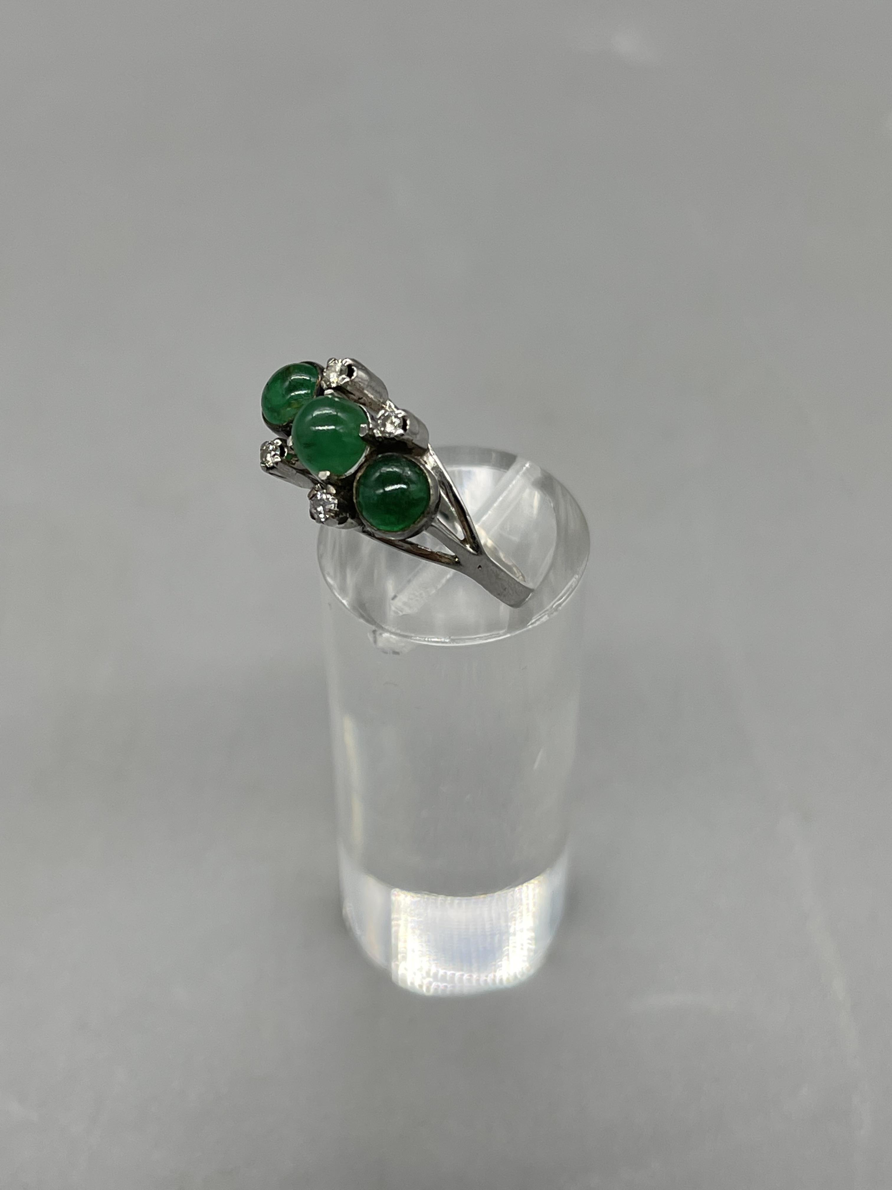 Unhallmarked 9ct White Gold, Green Gemstone Ring, - Image 2 of 9