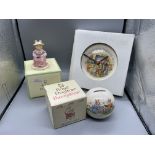 Boxed Royal Doulton - The Bunnykins Teaching Clock