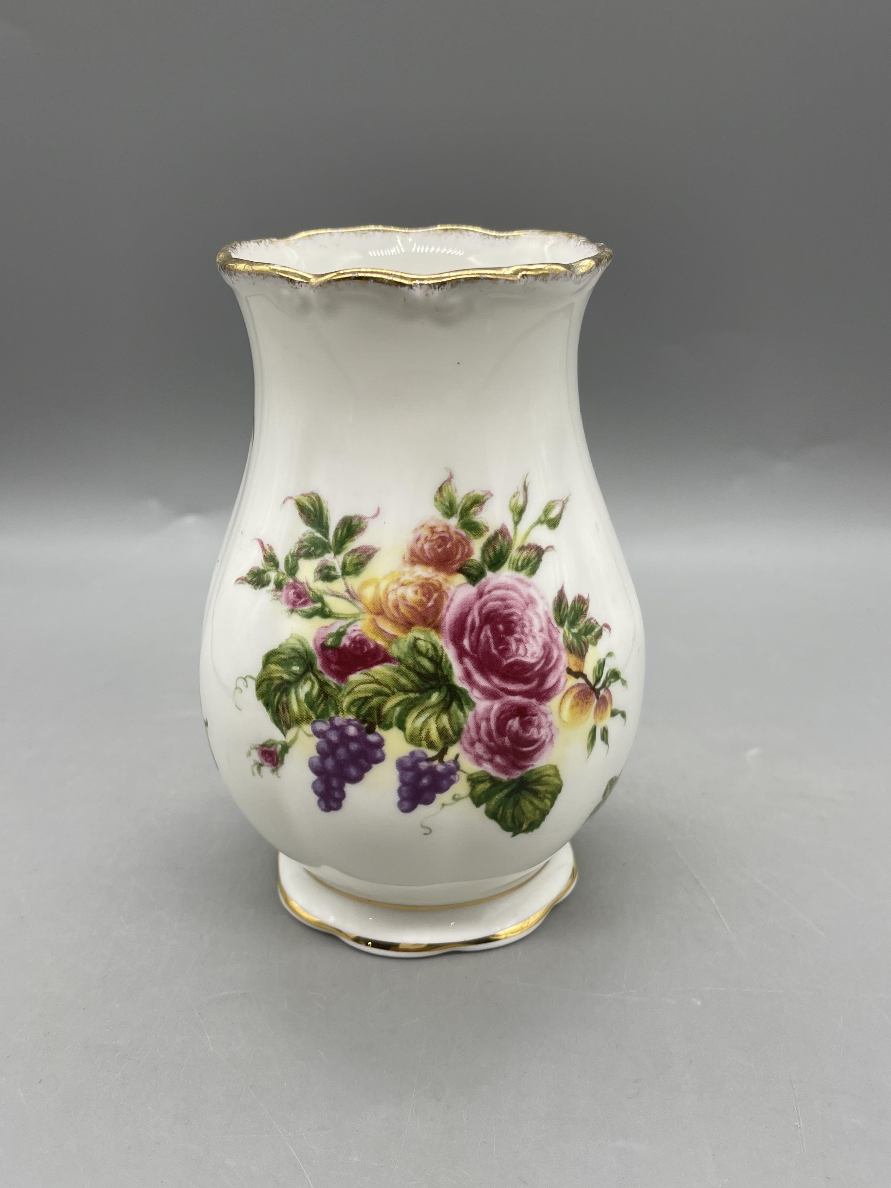 Royal Albert - Old Country Roses Ginger Jar, and R - Image 10 of 15