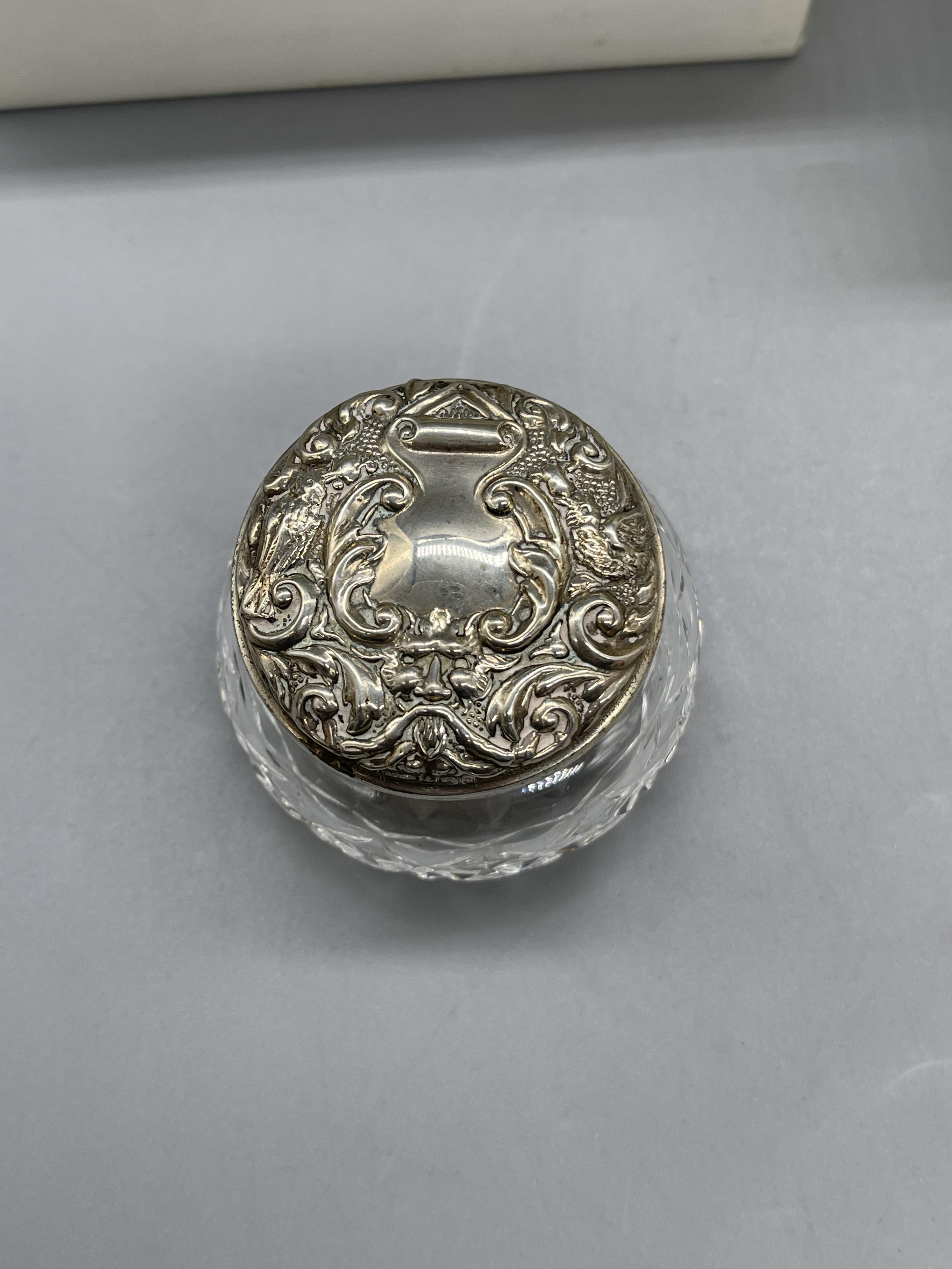 Hallmarked Broadway & Co Silver Top and Crystal Dr - Image 13 of 24