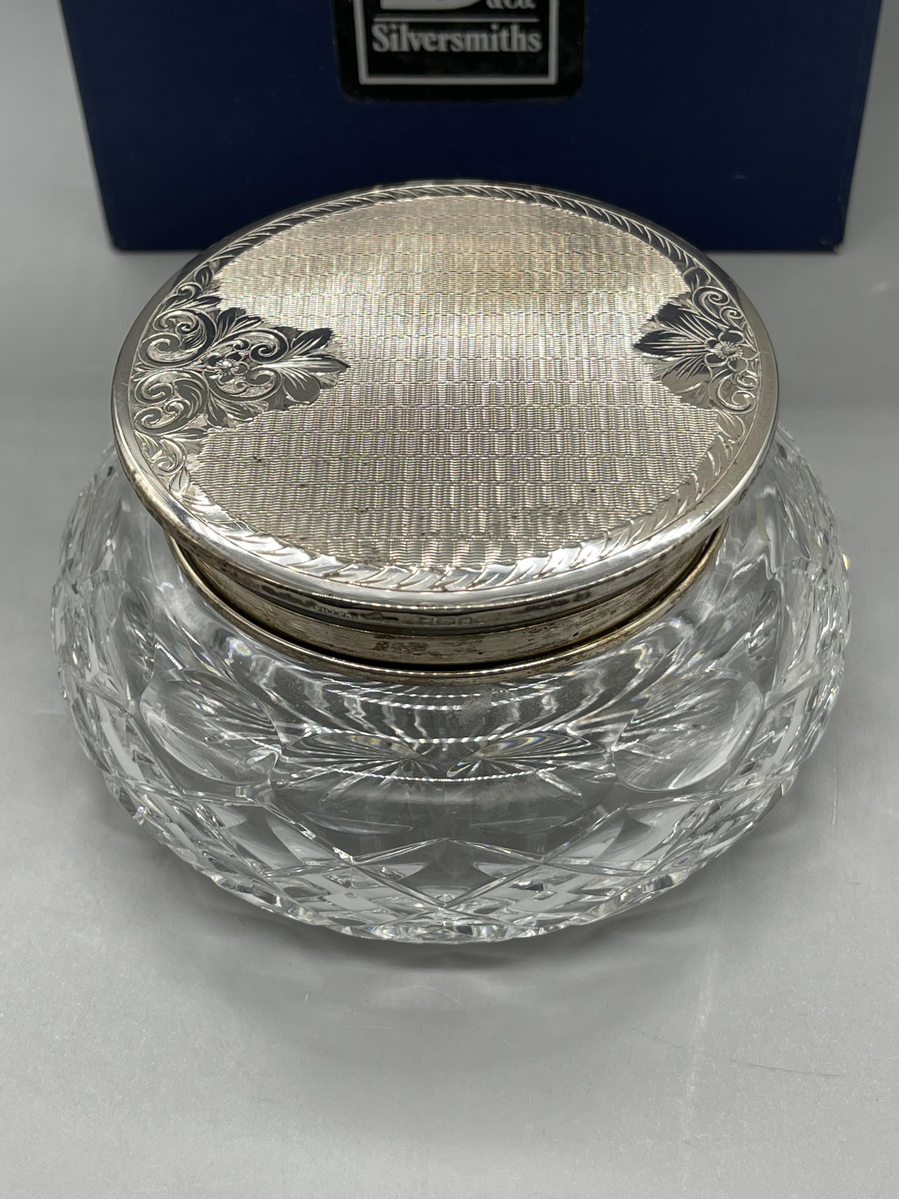 Hallmarked Broadway & Co Silver Top and Crystal Dr - Image 2 of 24
