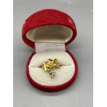 18ct Gold Ring with Diamonds