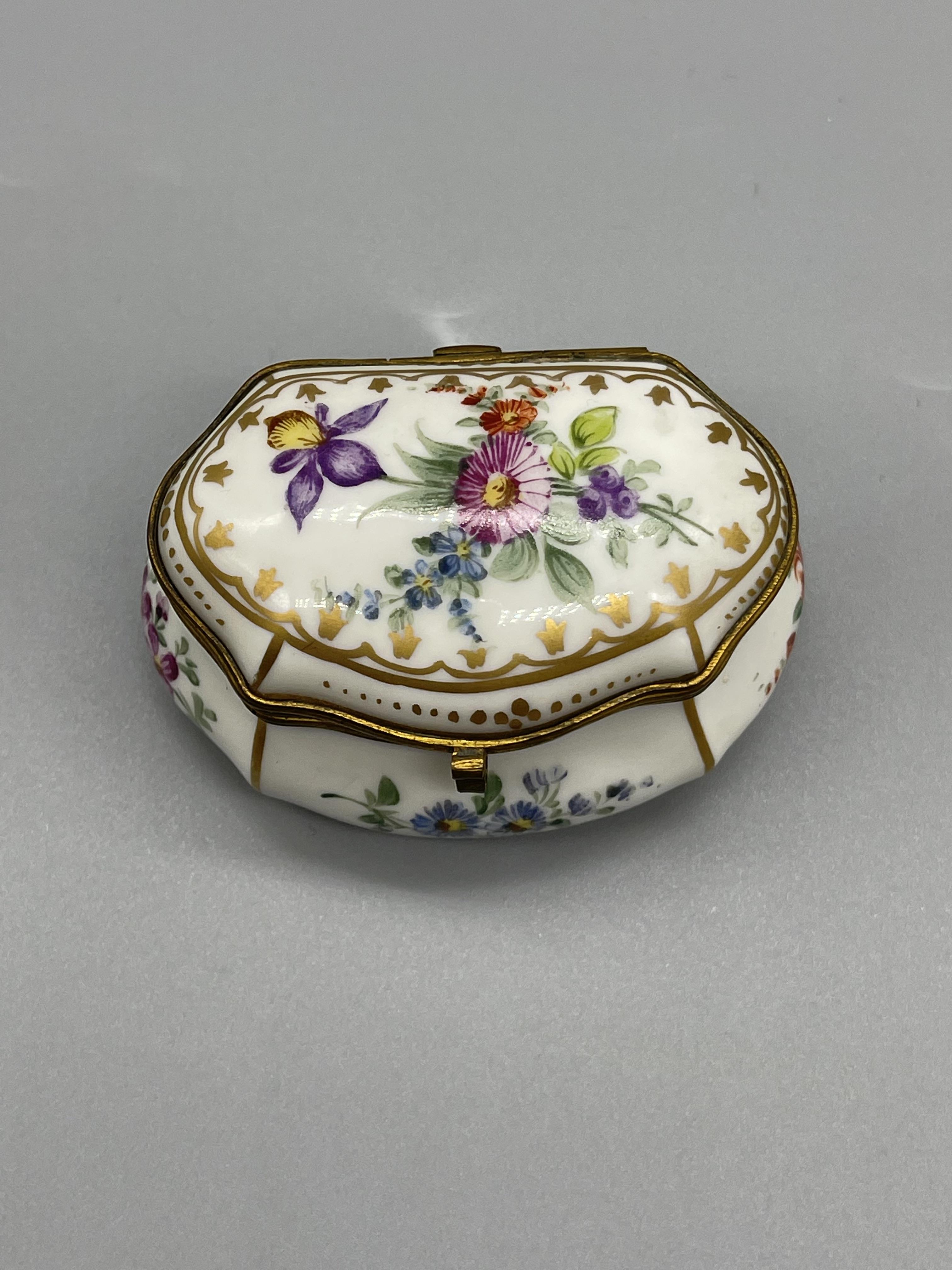 Three Antique Trinket Boxes to include Meissen, Dr - Image 6 of 24